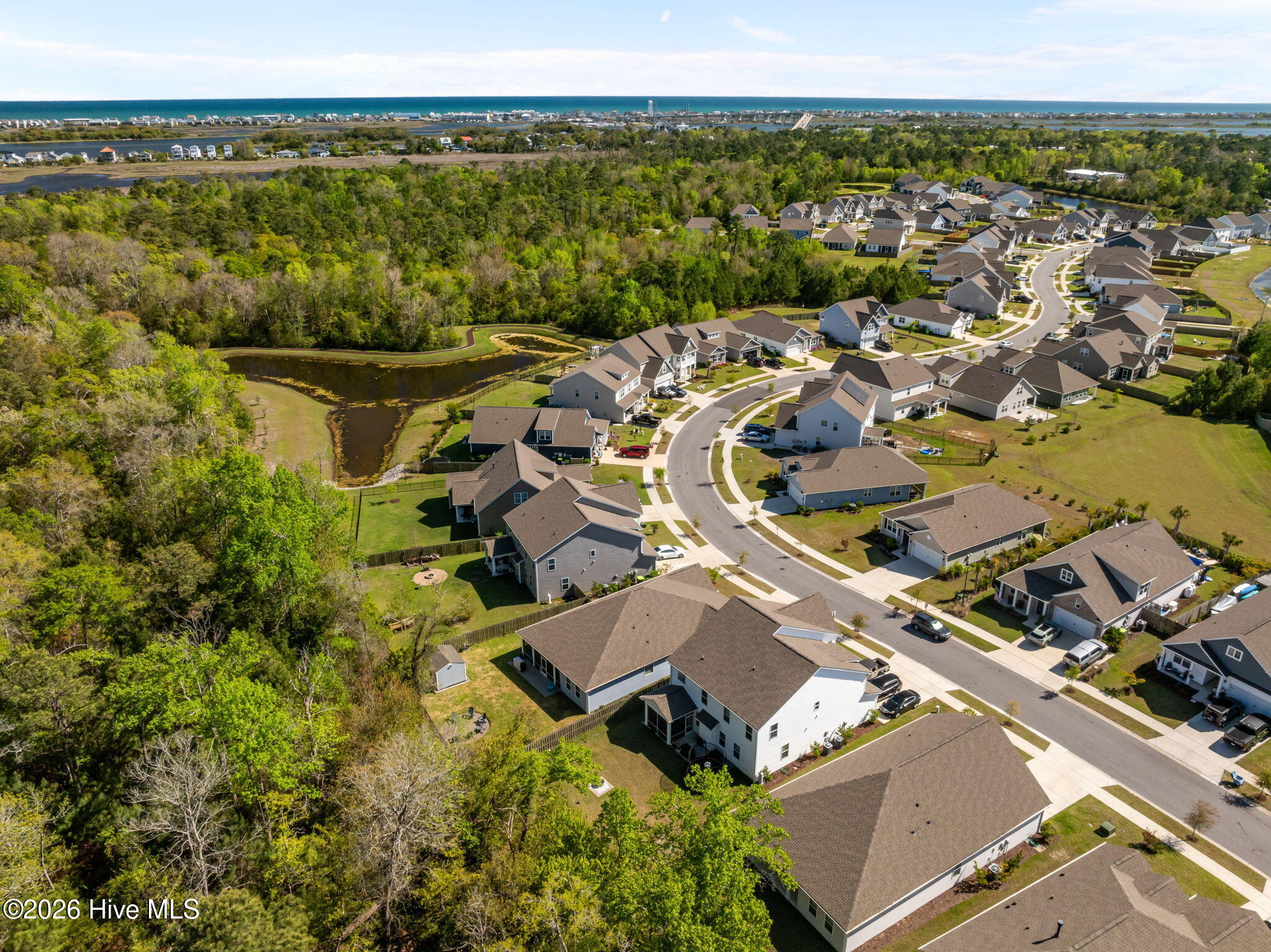 100566590 | Photo 21