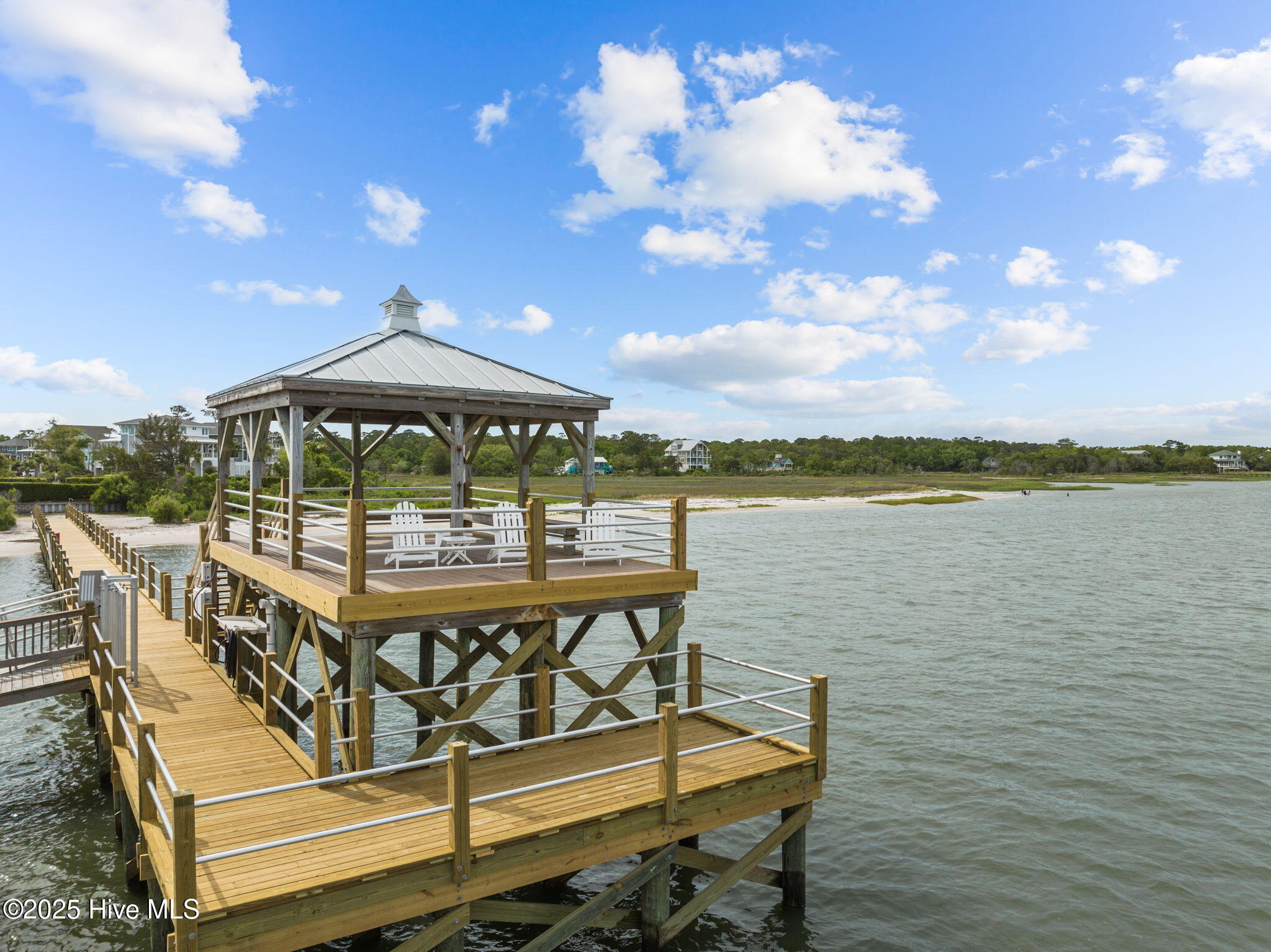 100546200 | Photo 42