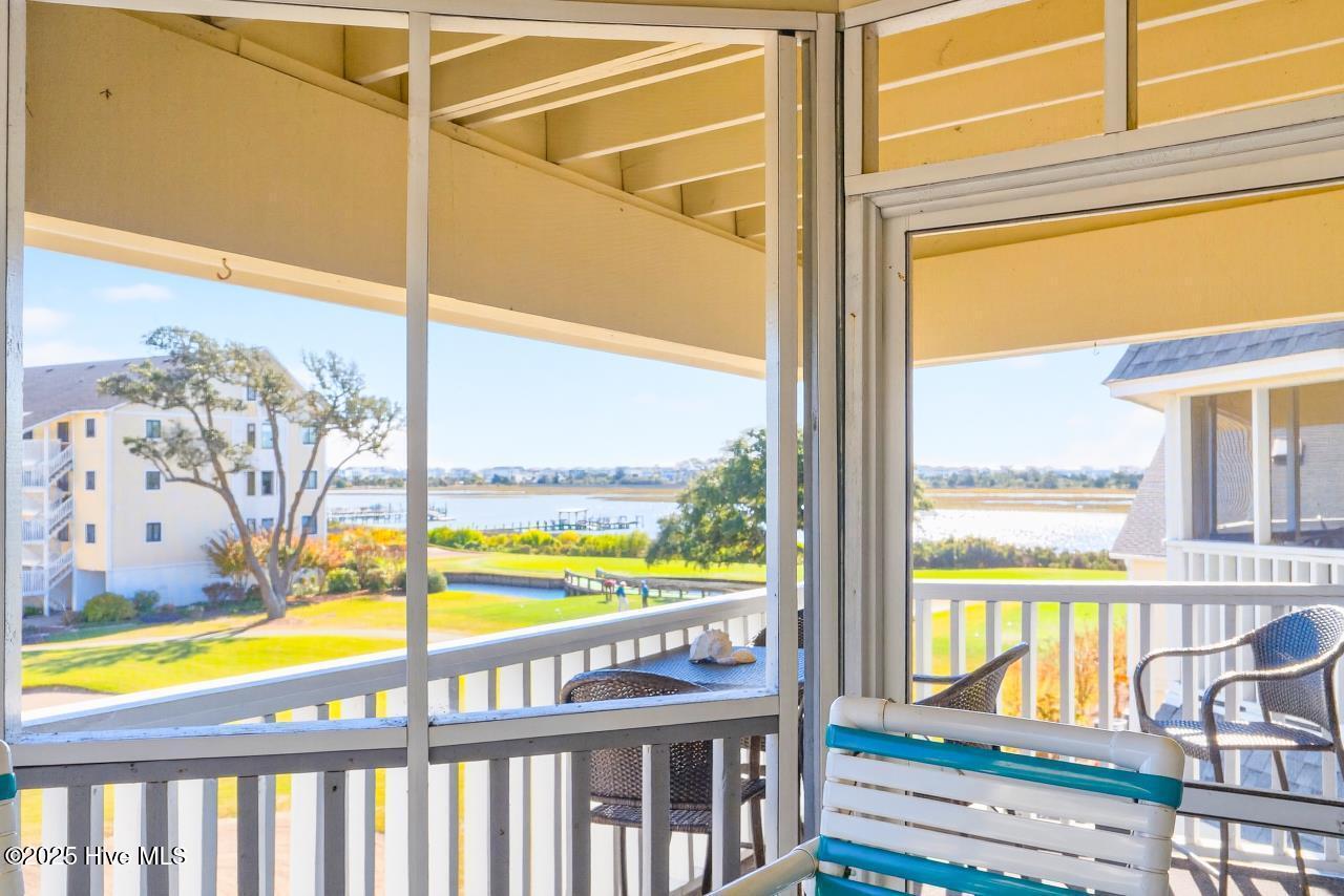 100541070 | Photo 25