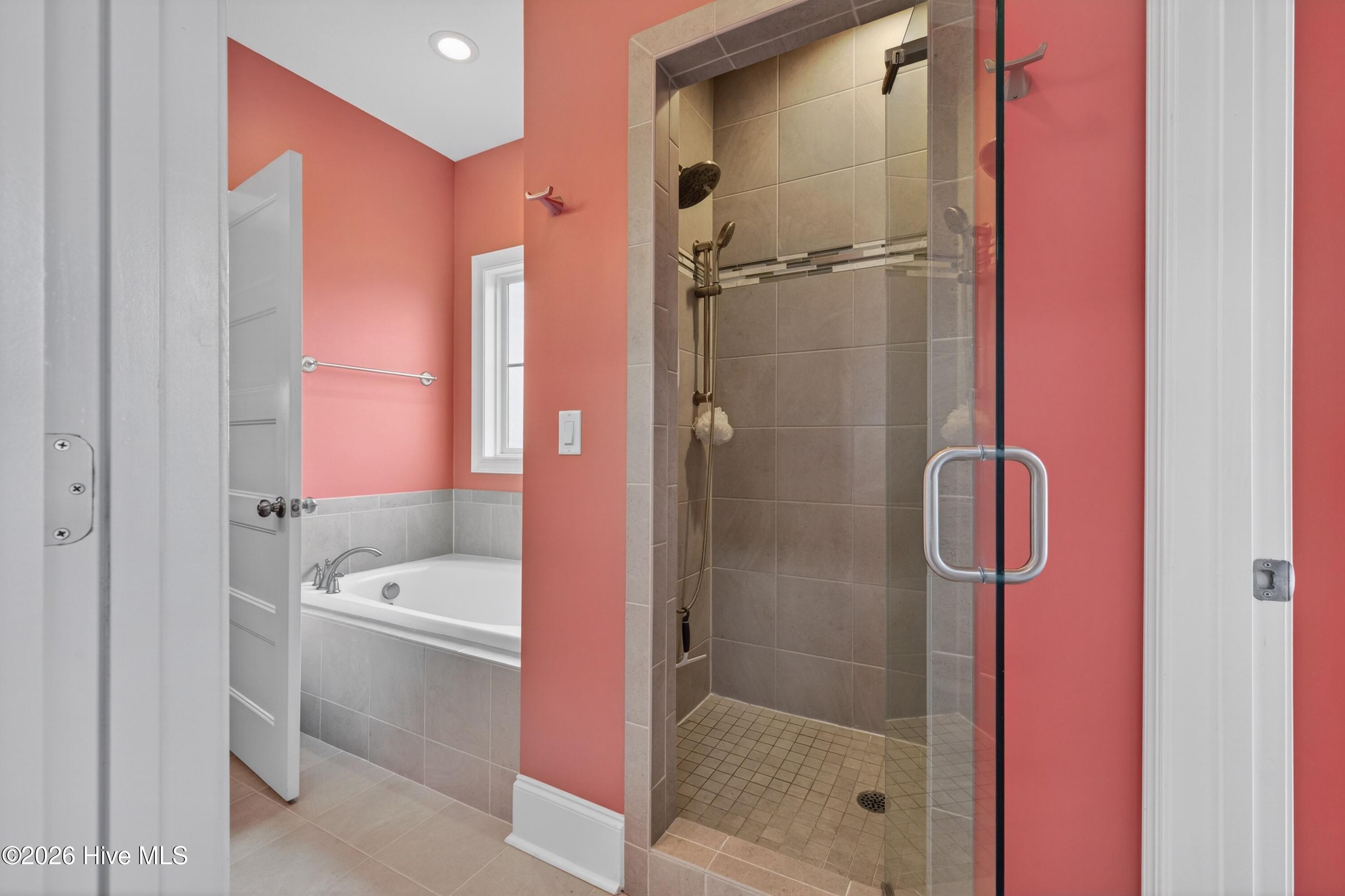 100552458 | Photo 19