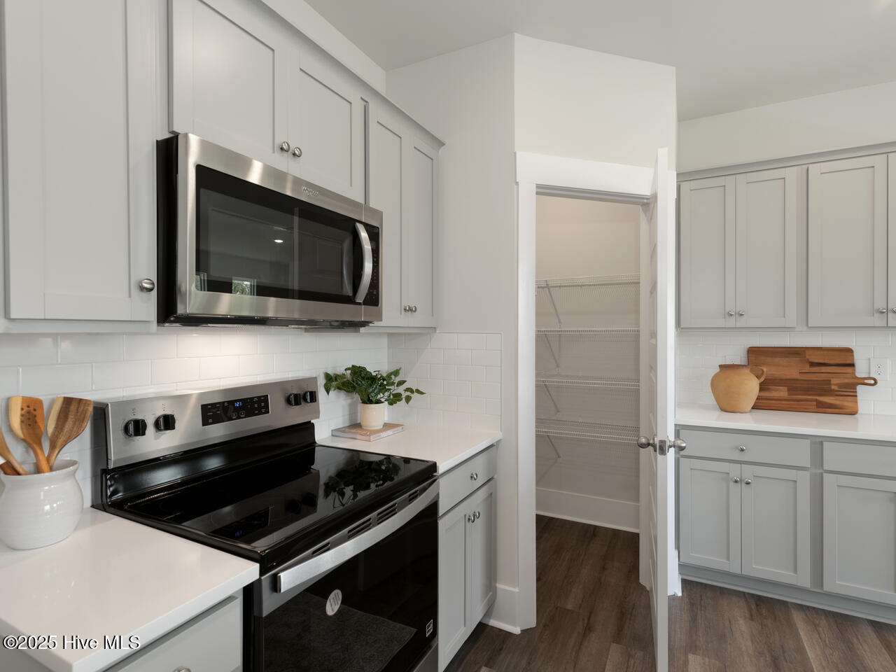 2203 Sweetspire Street Unit 2071, Leland, NC 28451 – photo 8: Whirlpool Stainless Steel Applicances