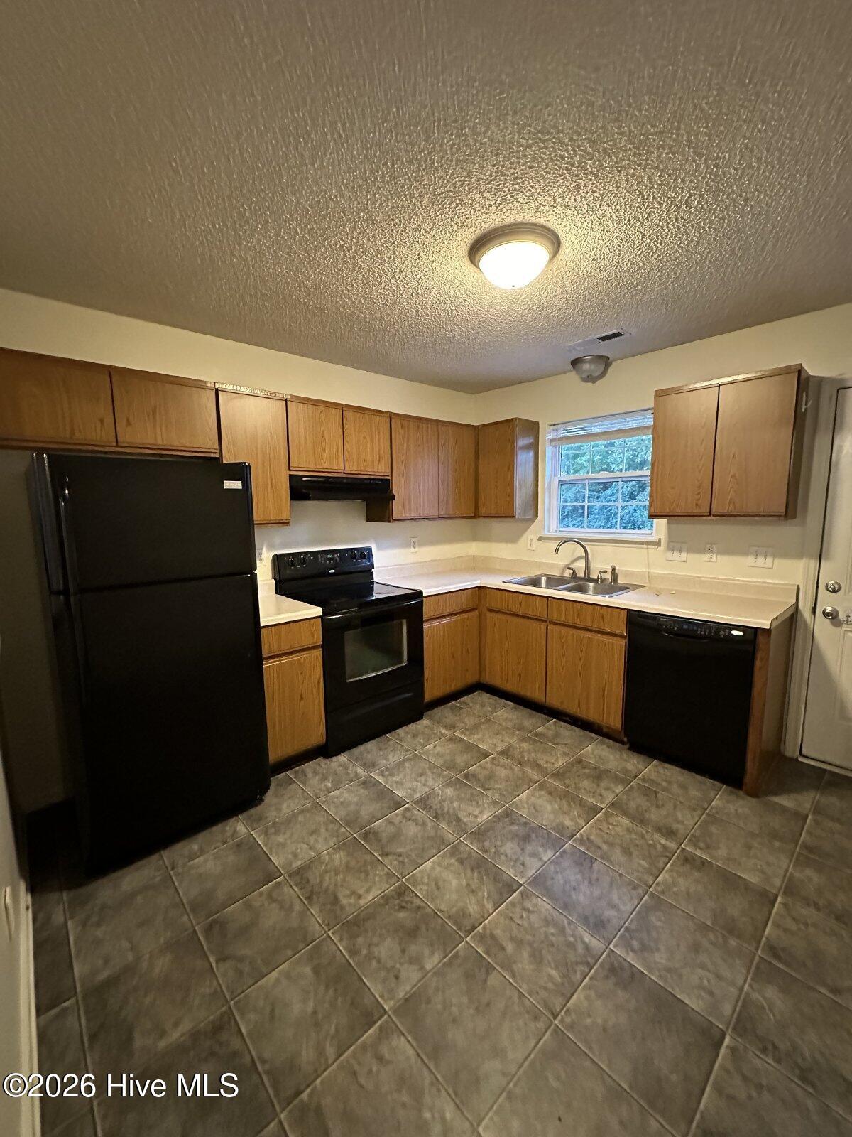 104 Glenside Court,Midway Park