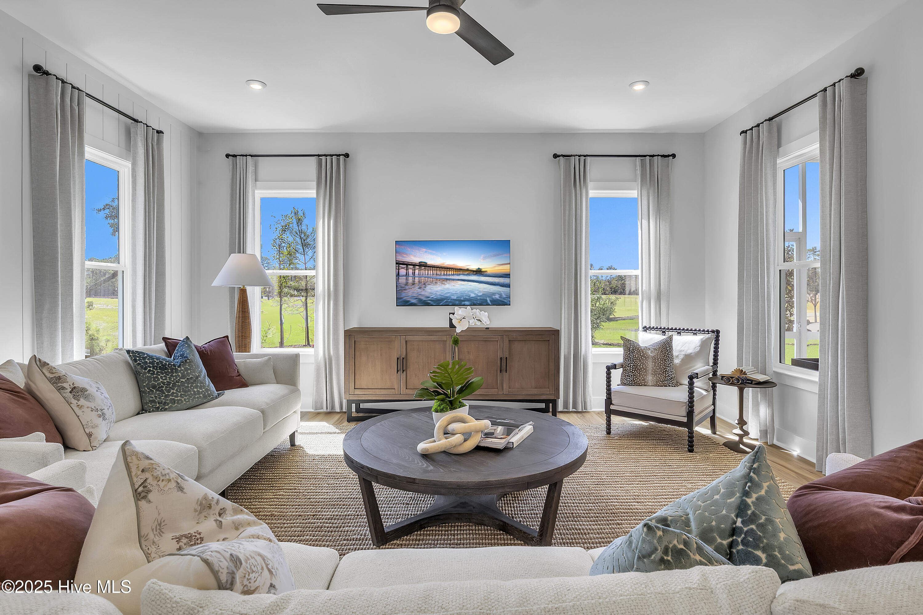 258 Sand Dollar Lane, Southport, NC 28461 – photo 18: Family Room
