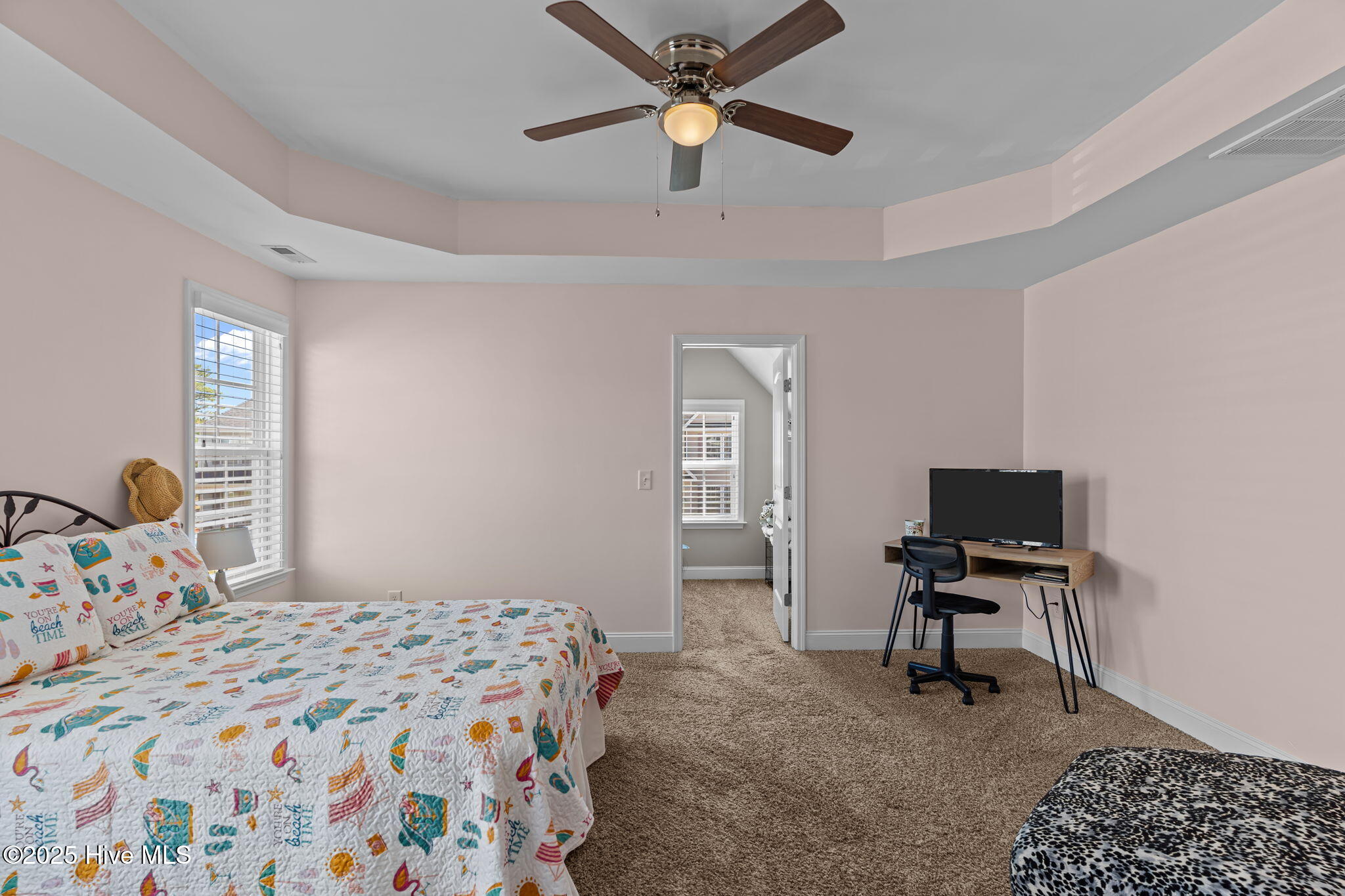 100537762 | Photo 19