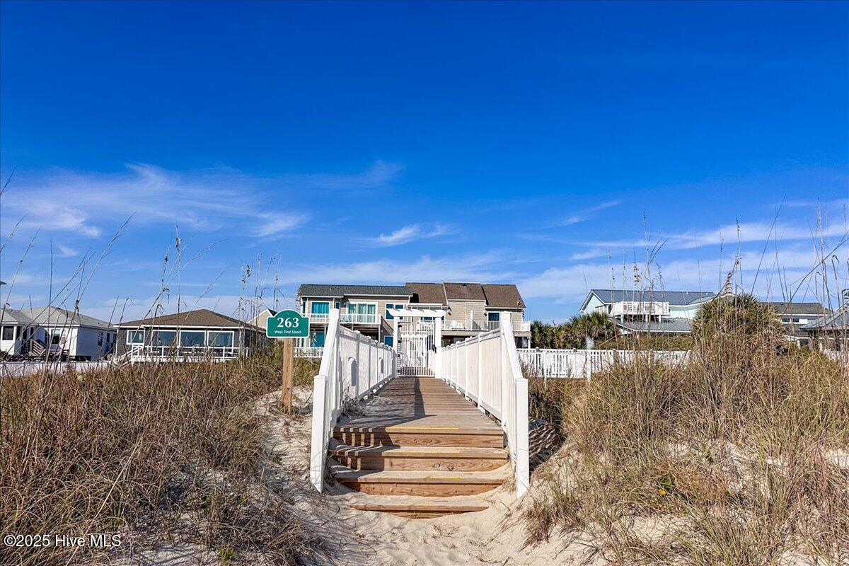 100540886 | Photo 47