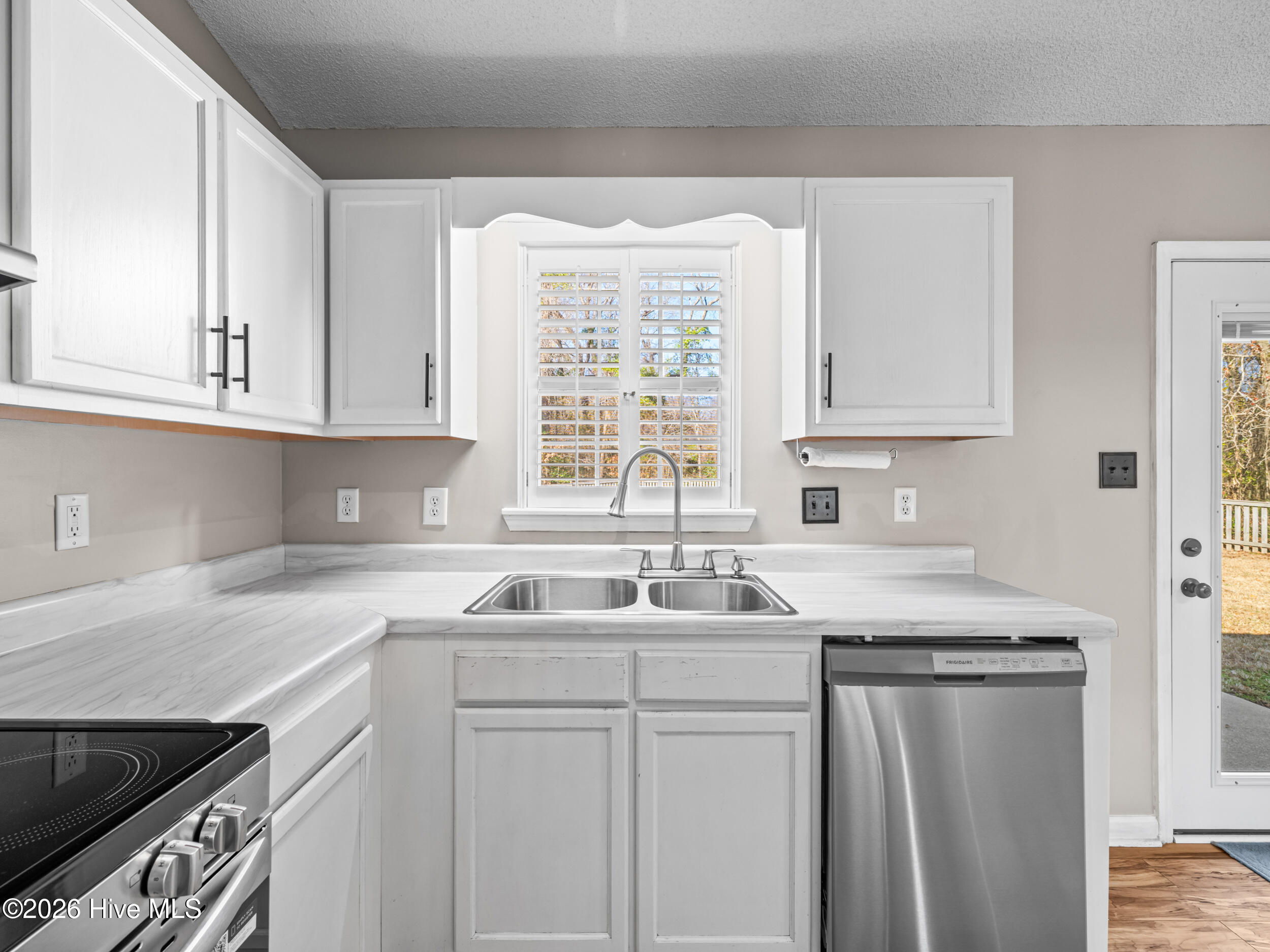 100547559 | Photo 18