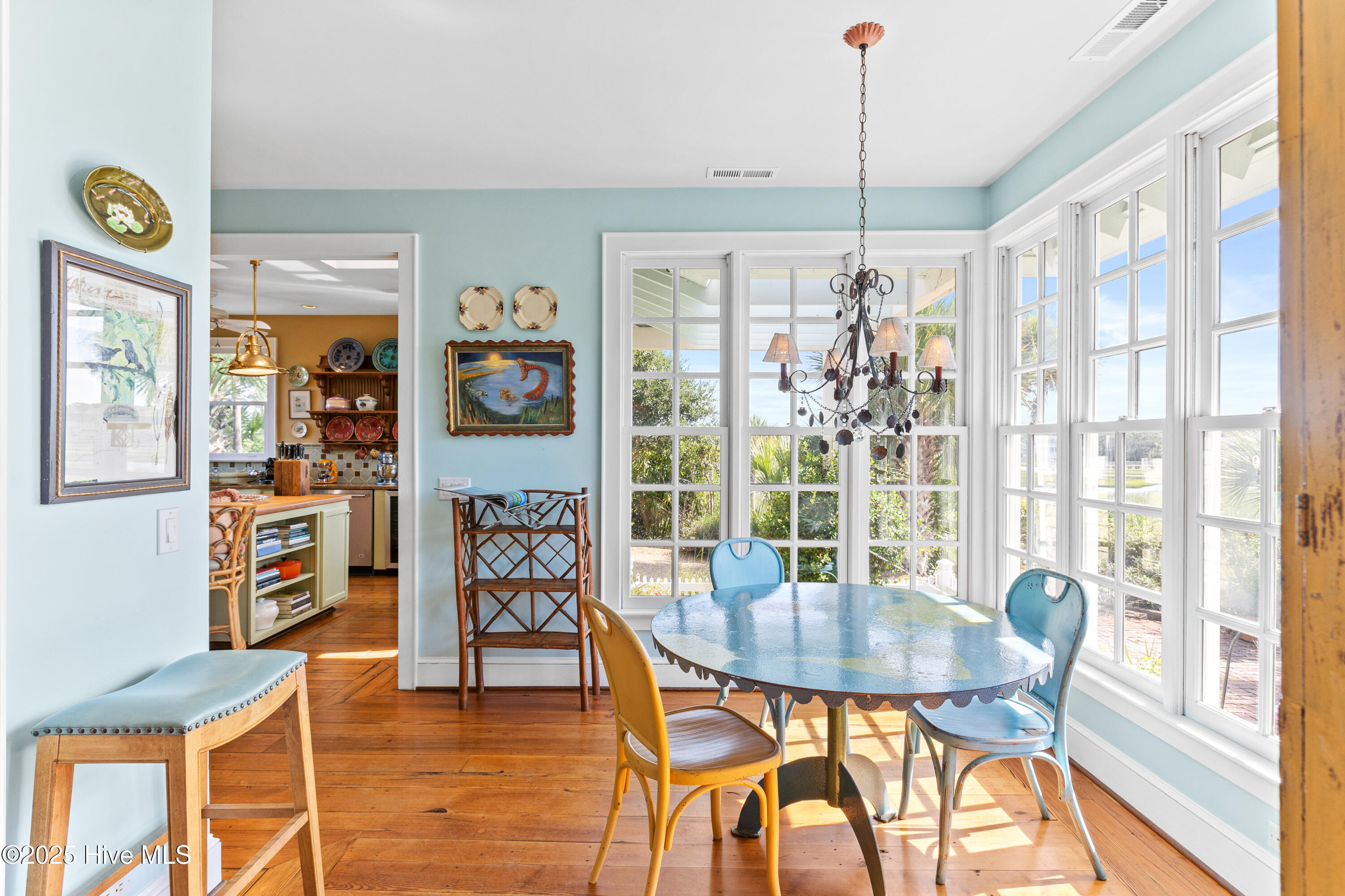 100531454 | Photo 21