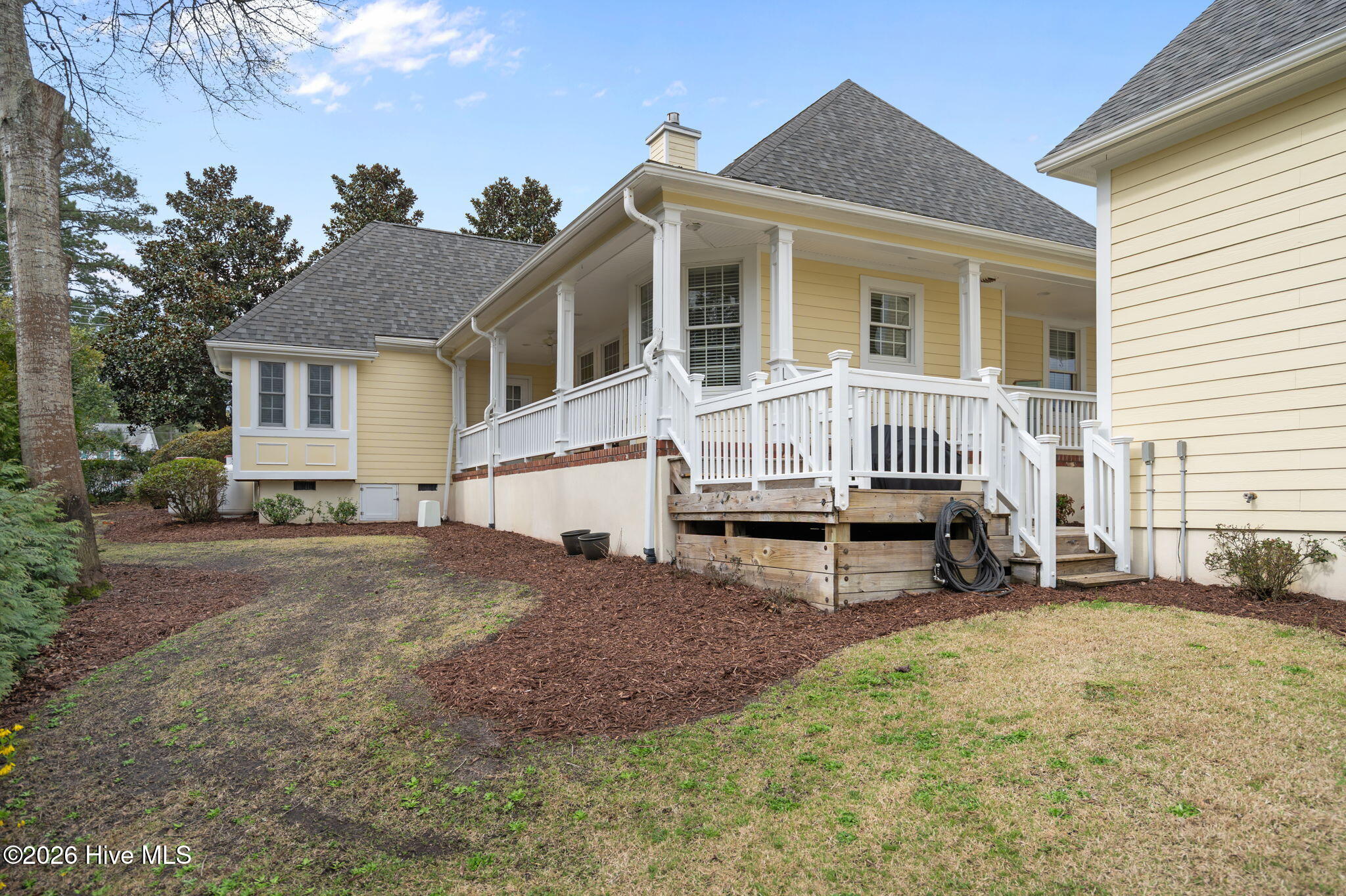 100560775 | Photo 48