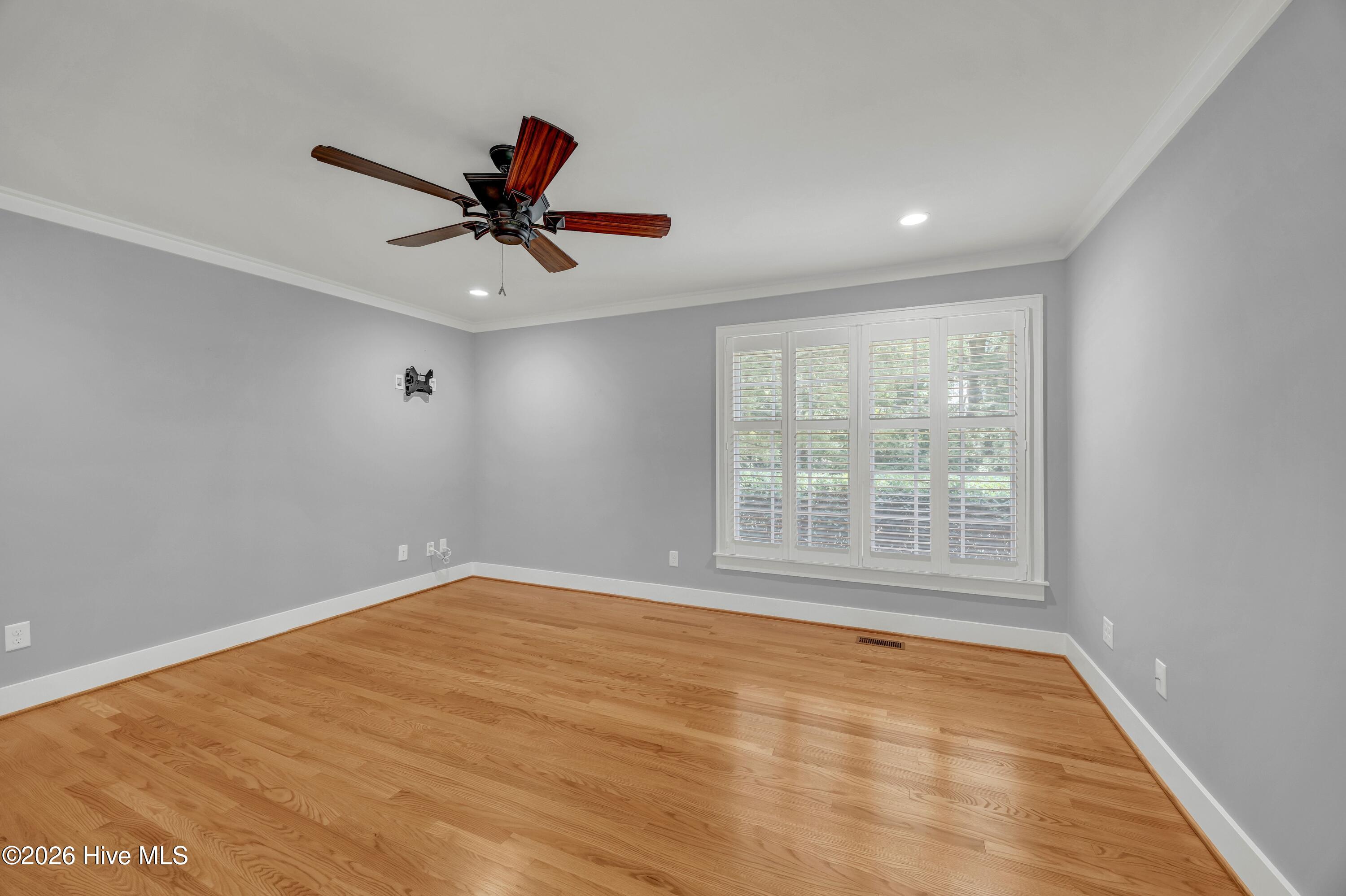Shirley Johnson - MLS Number: 100575661