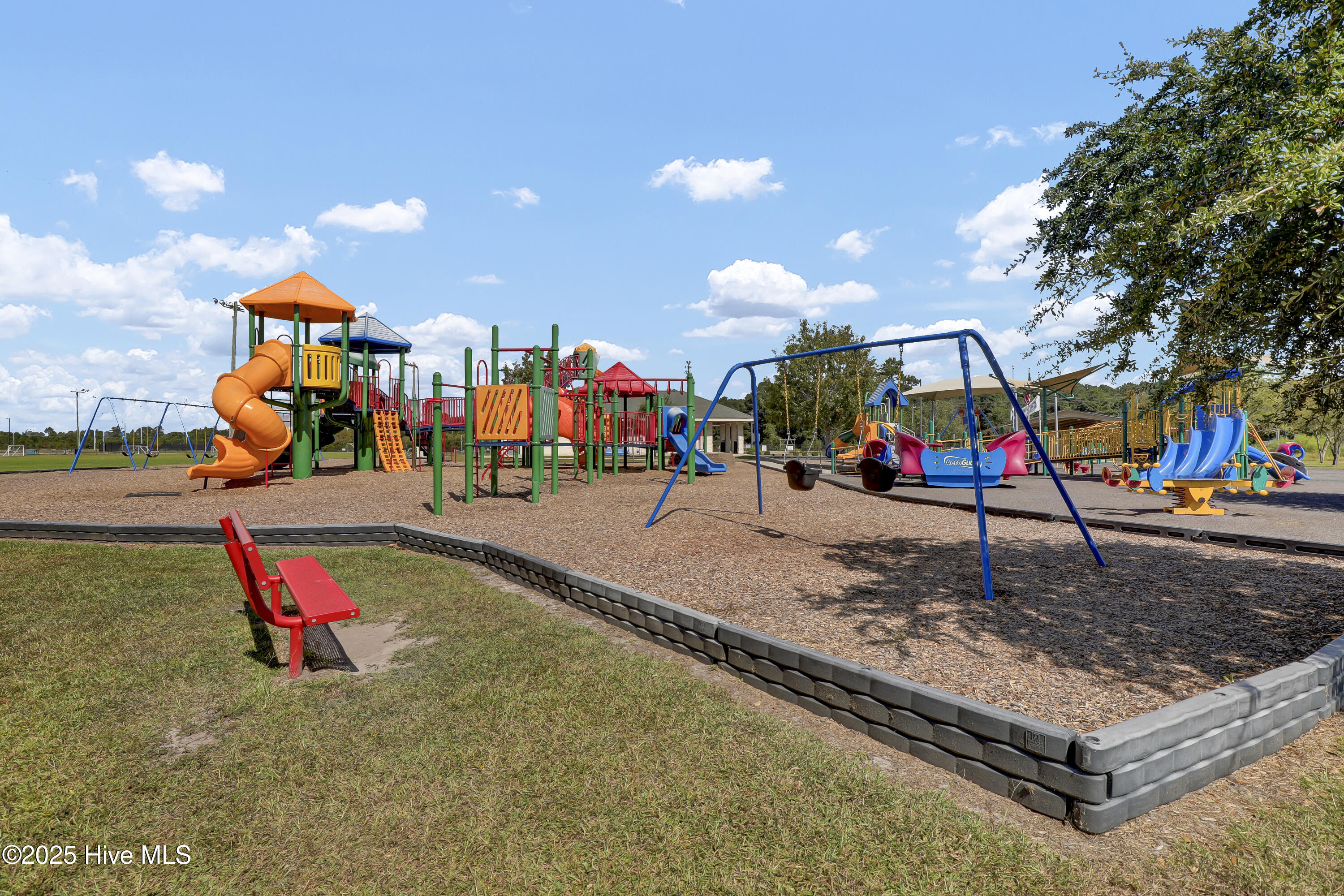 100536758 | Photo 44