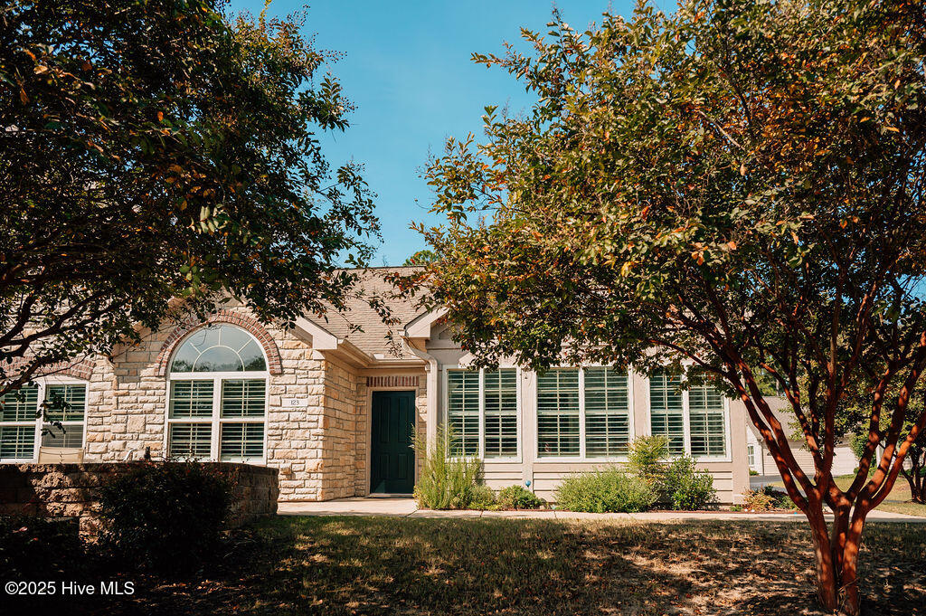 Homes for sale in Southern Pines, NC | 123 W Chelsea Ct, Southern Pines, NC 28387 | MLS# 100529669