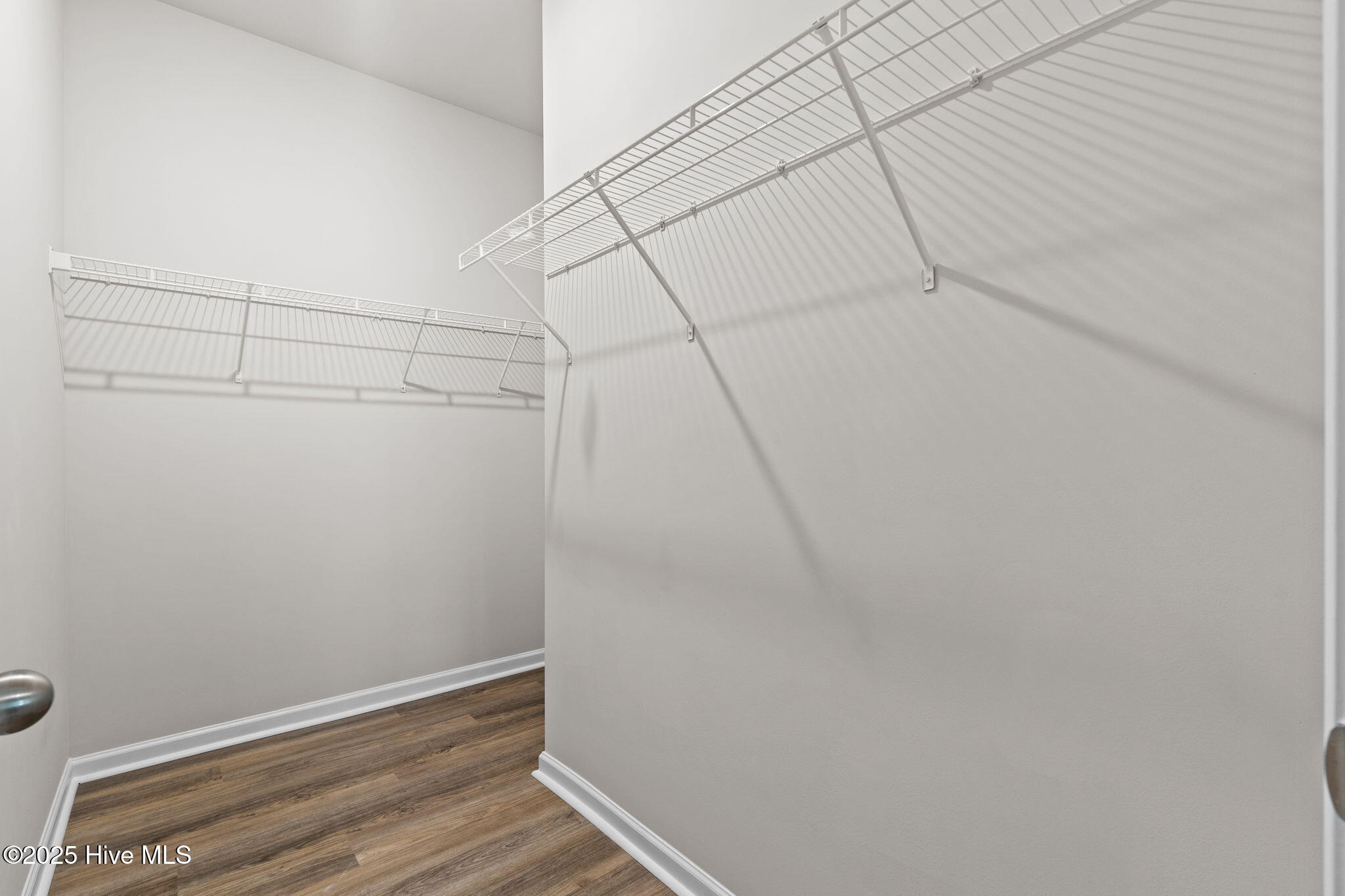 100551805 | Photo 17