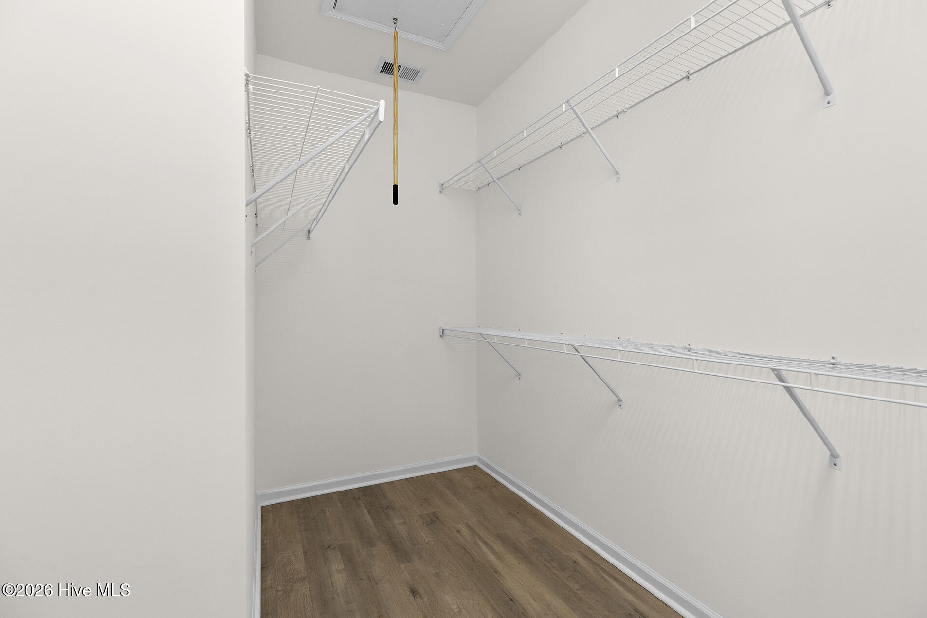 100554927 | Photo 27