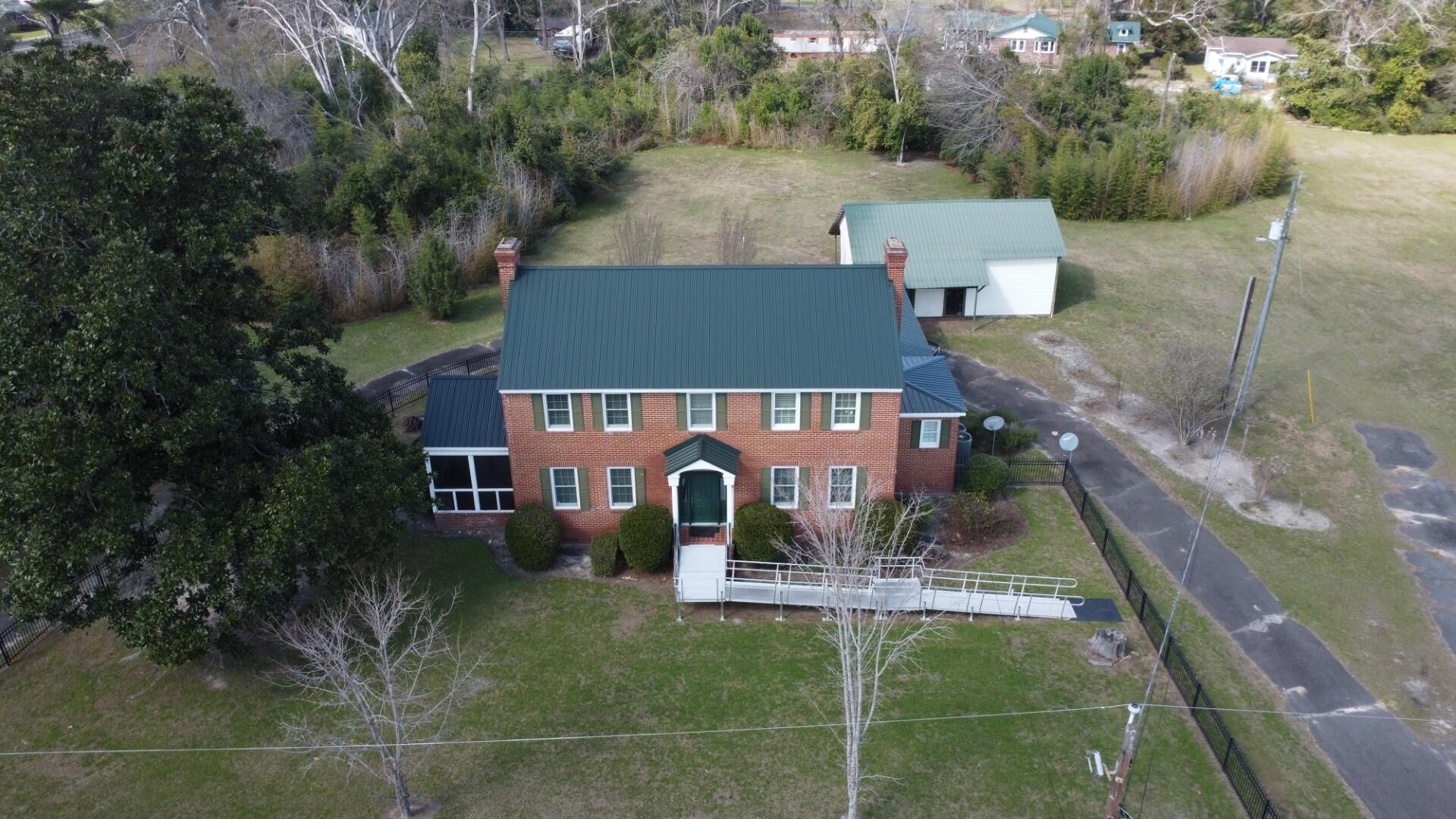 Homes for sale in Wadley, GA | 39 E Calhoun St, Wadley, GA 30477 | MLS# 552879