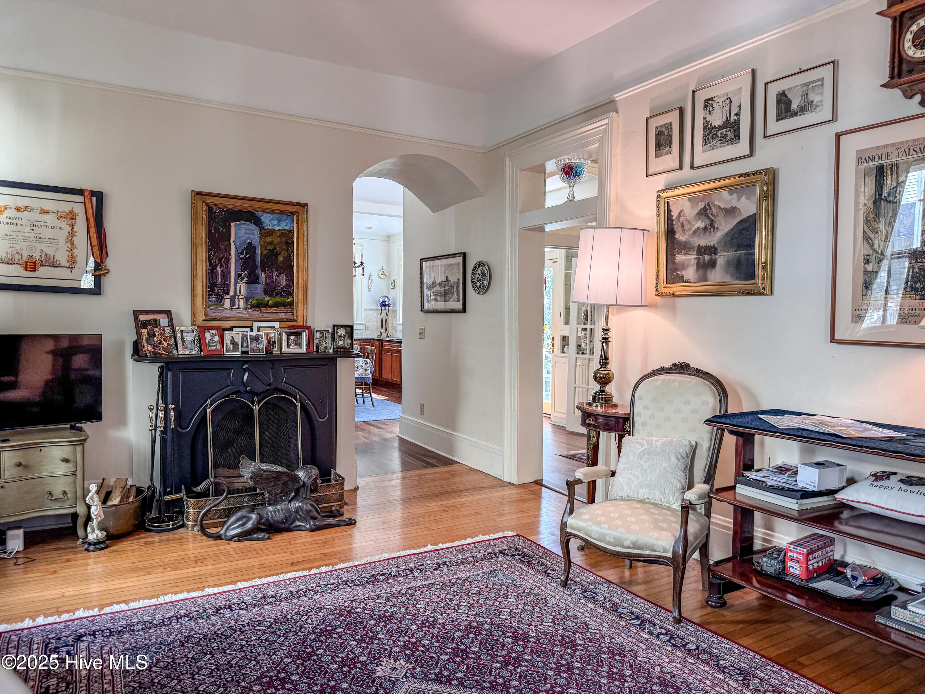 100501936 | Photo 47