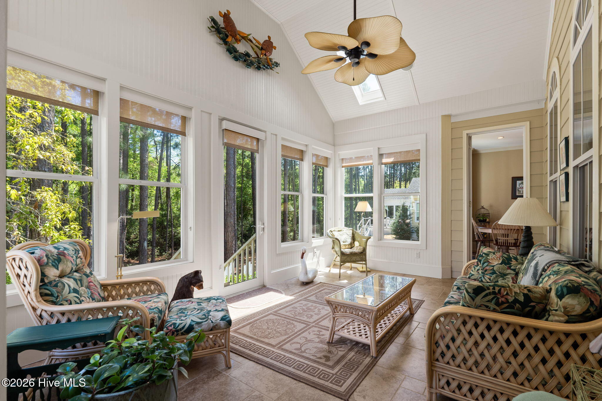 100567899 | Photo 47