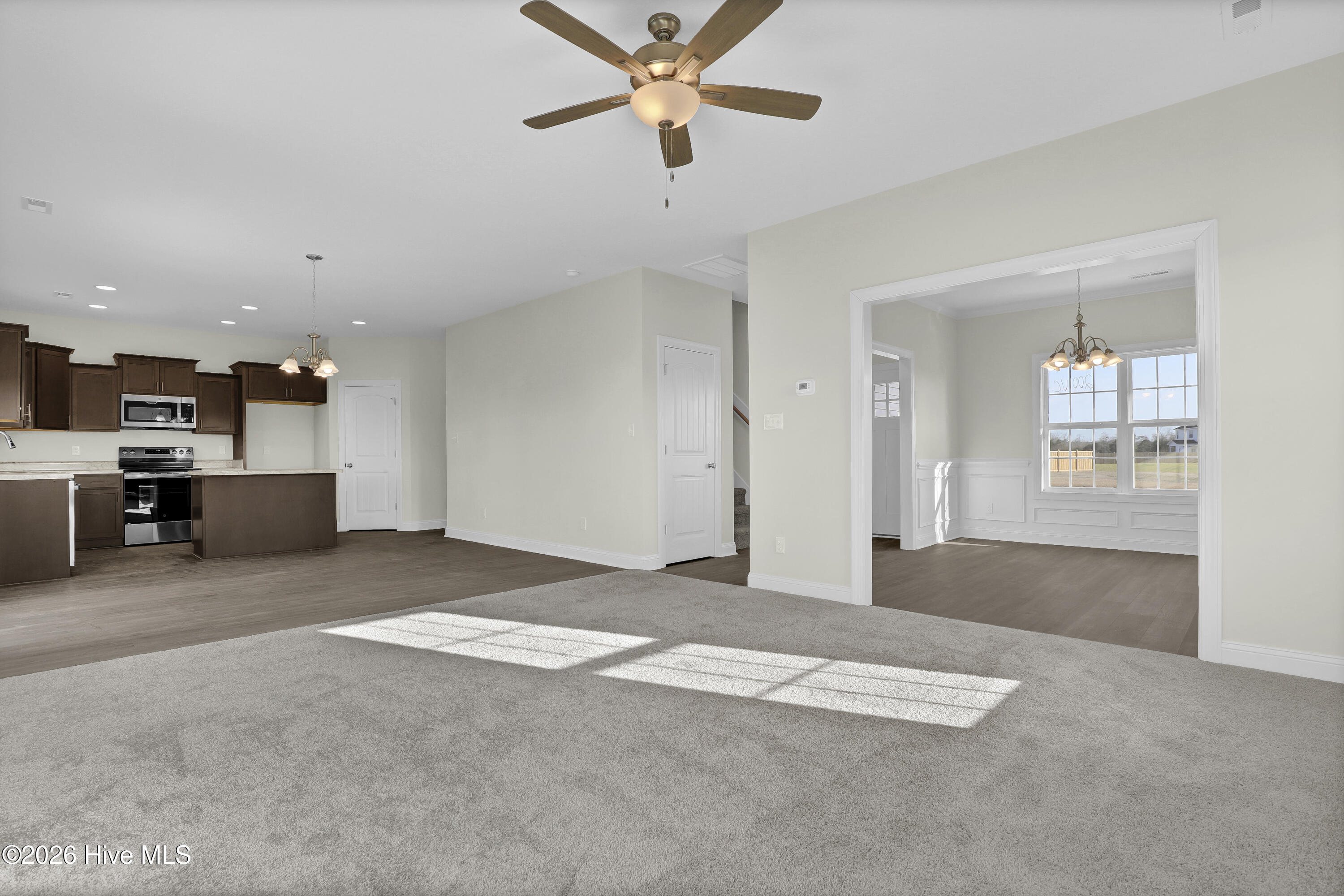 805 Calebs Creek Court, Maysville, NC 28555 – photo 7: 6G8A4267