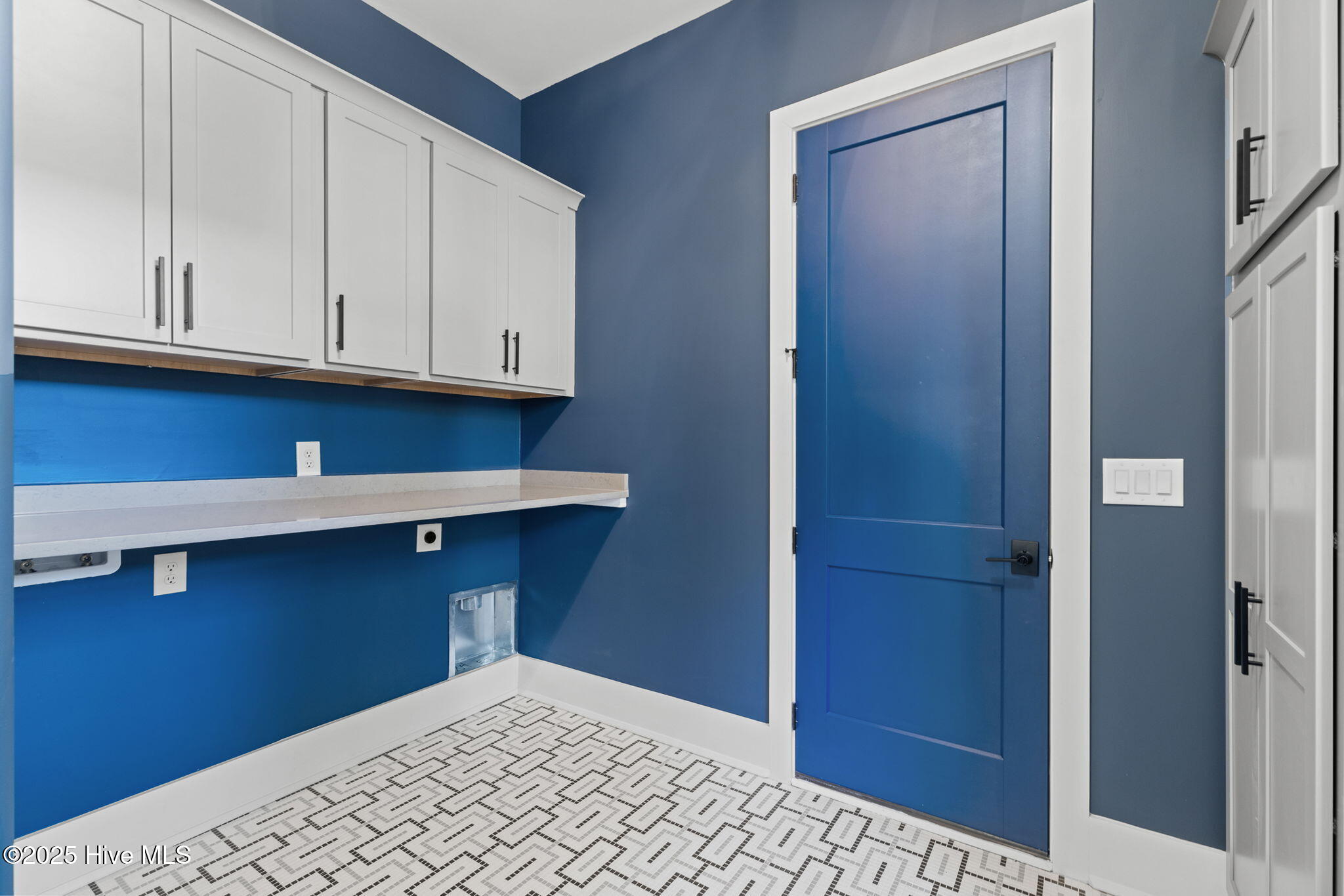 100522632 | Photo 72