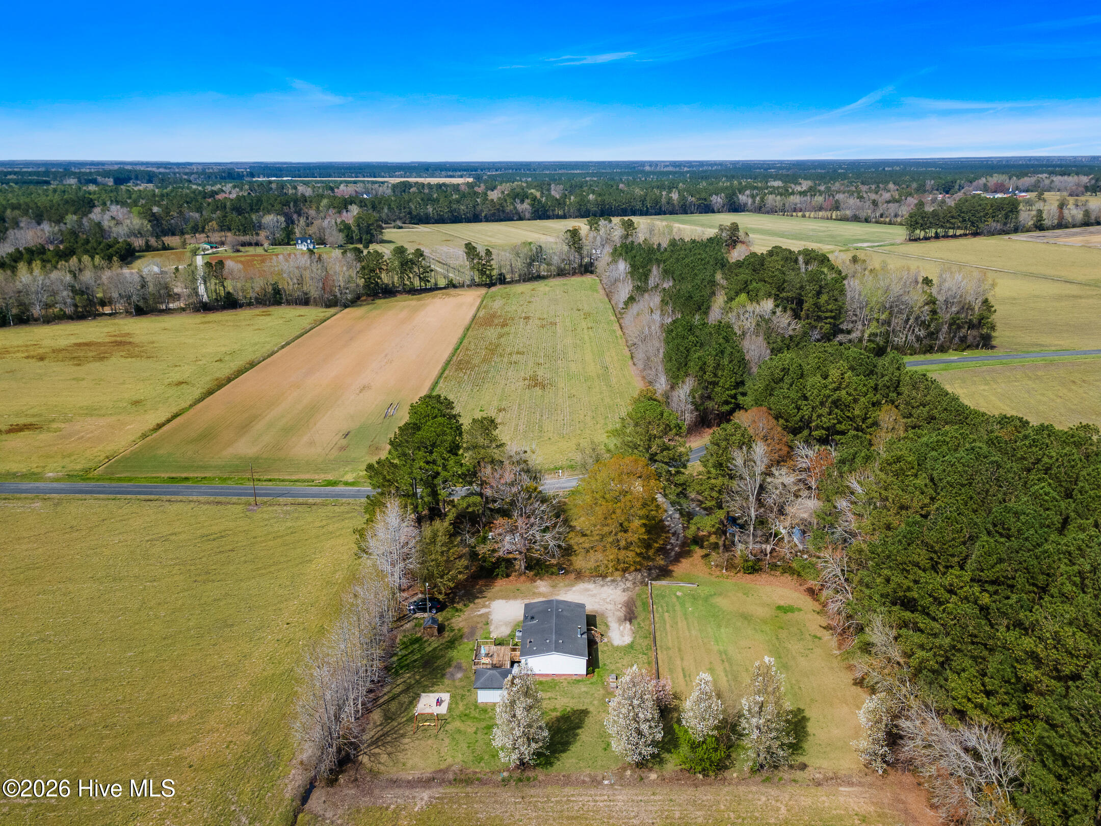 100561716 | Photo 40