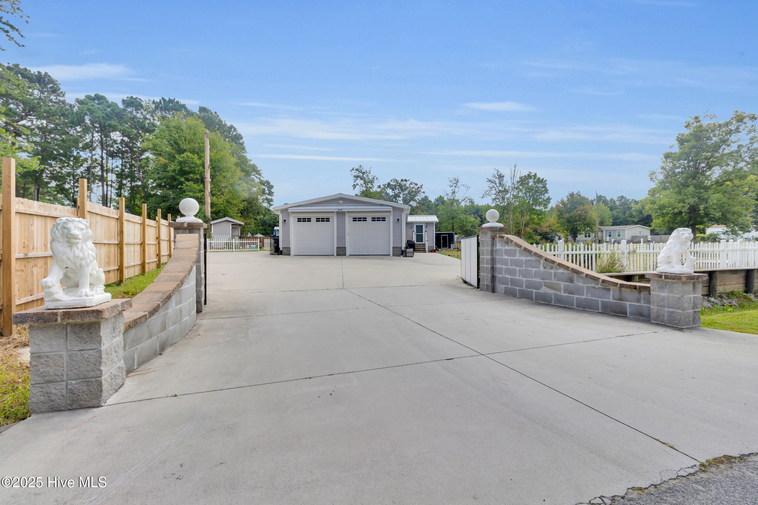 414 W Branch Drive, Newport, NC, 28570