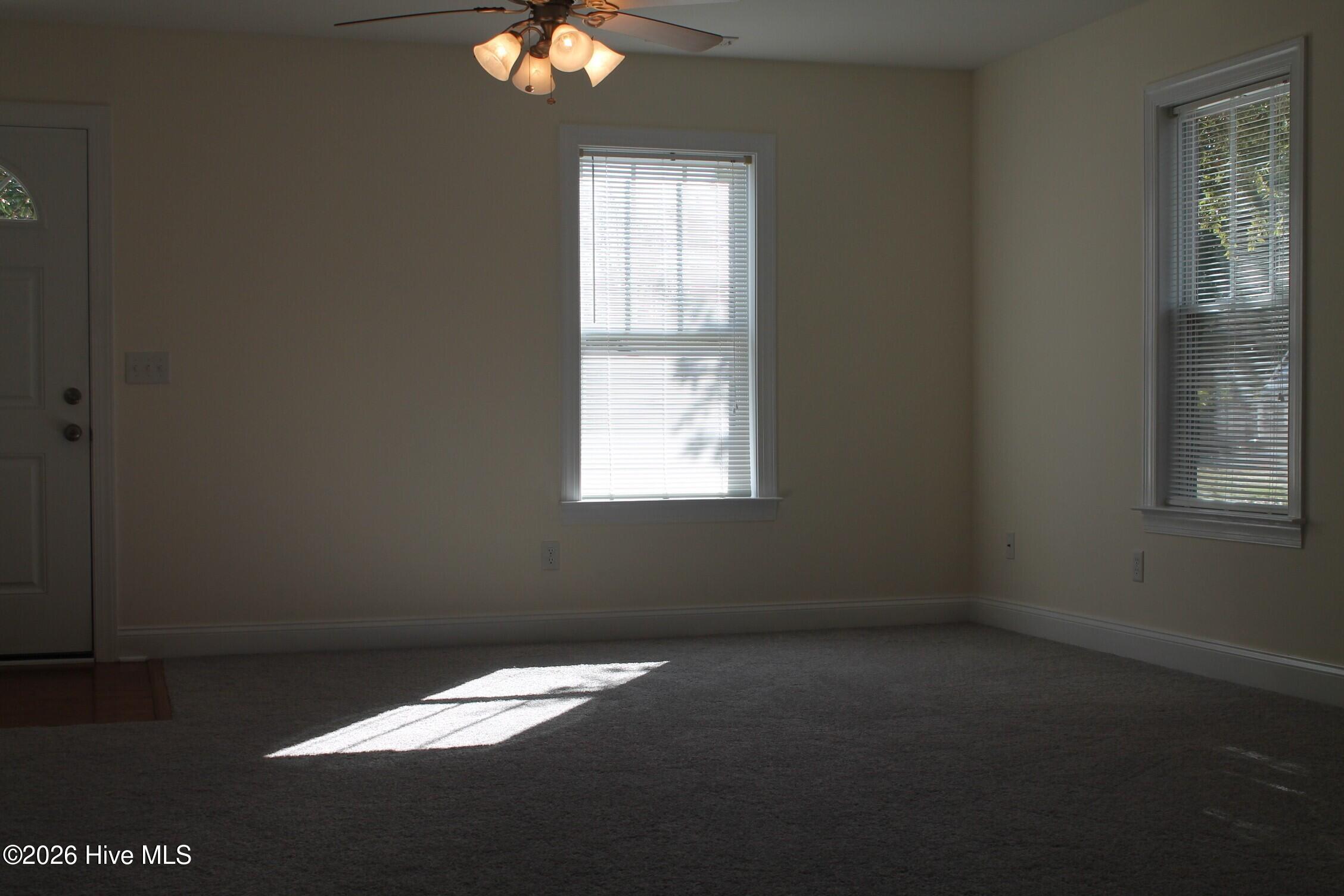 100579511 | Photo 5
