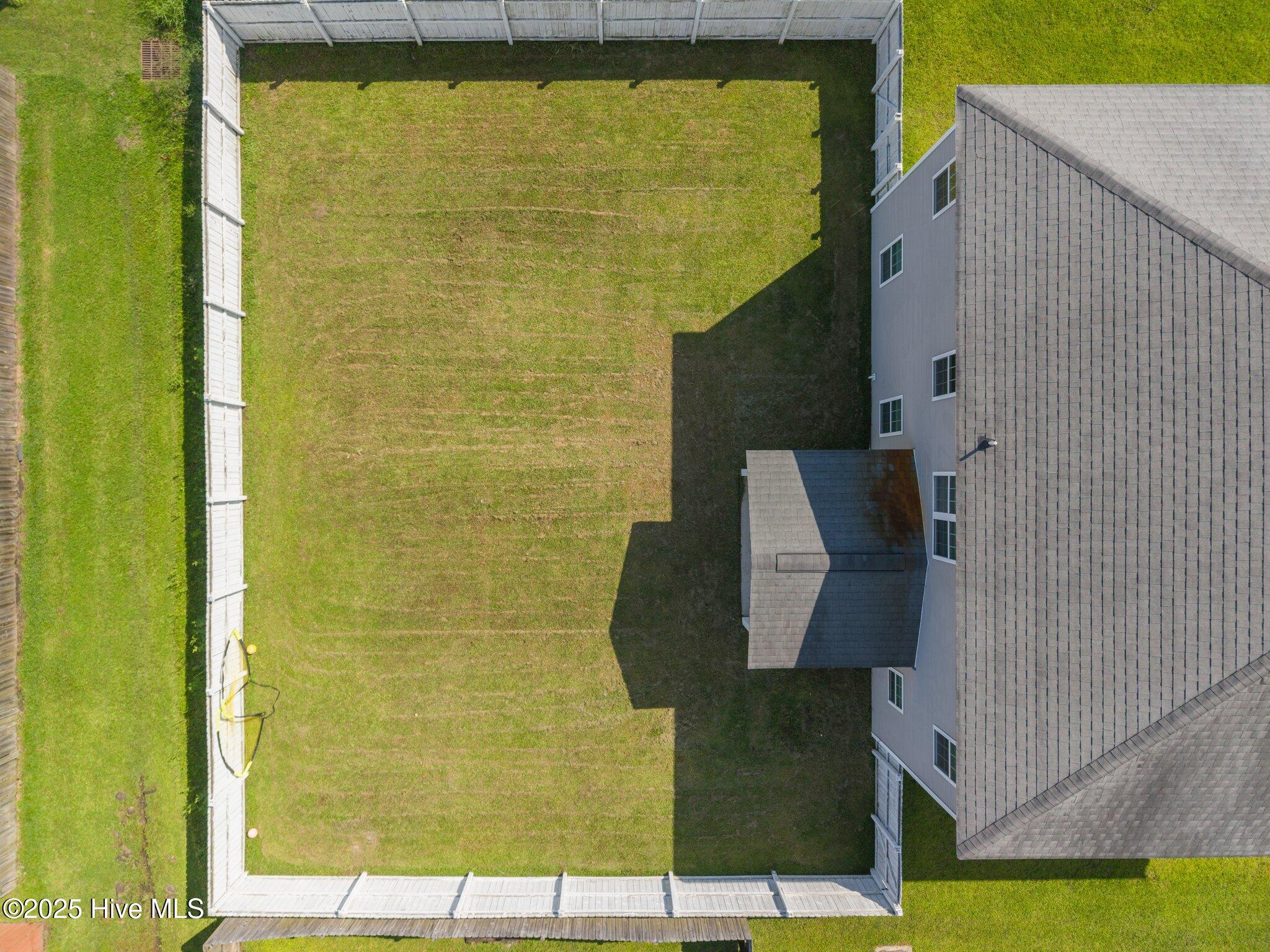 100555918 | Photo 48