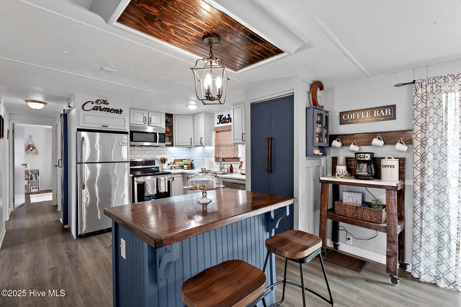 100544920 | Photo 15