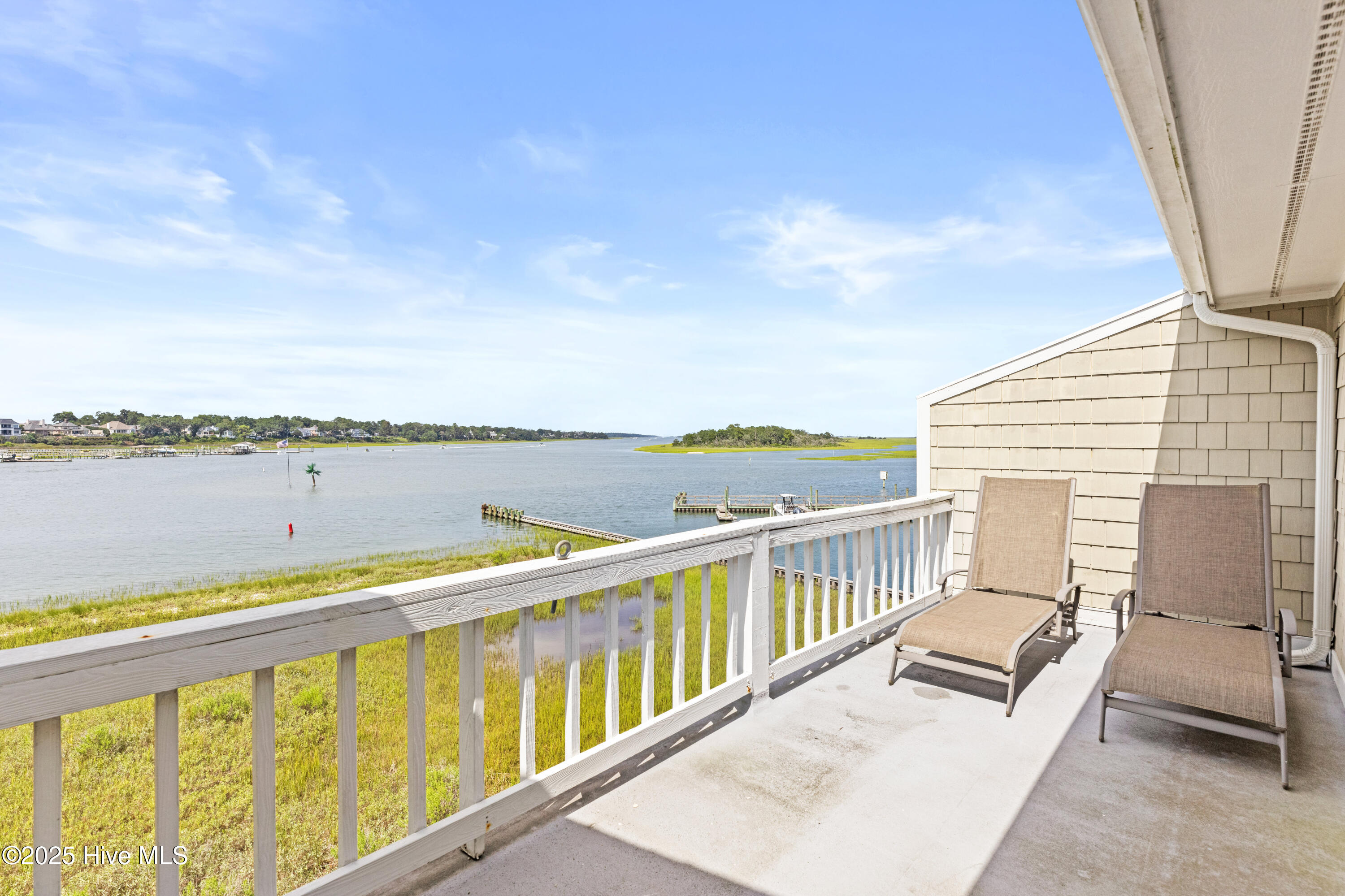 100523533 | Photo 17