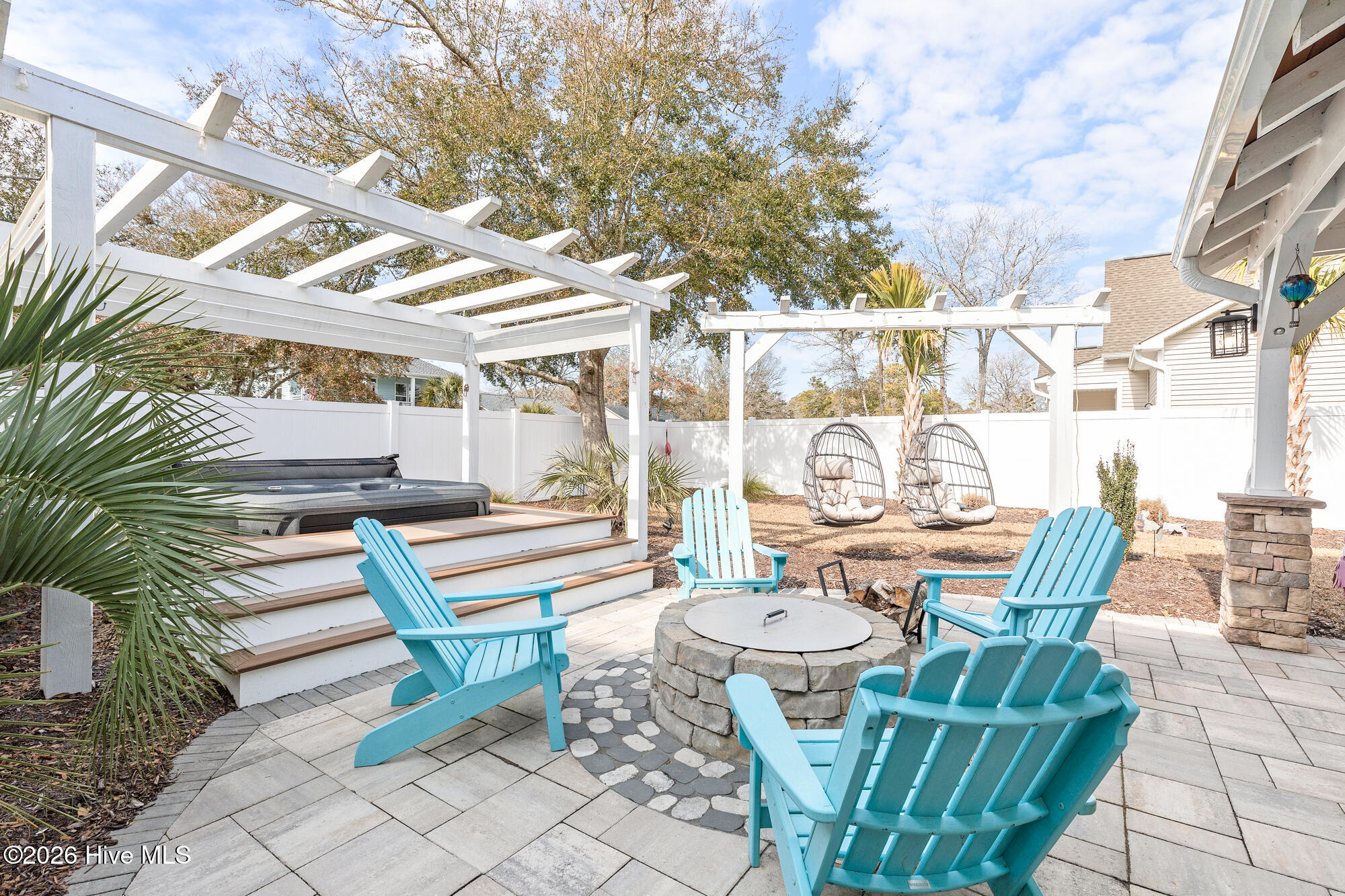 100554367 | Photo 52