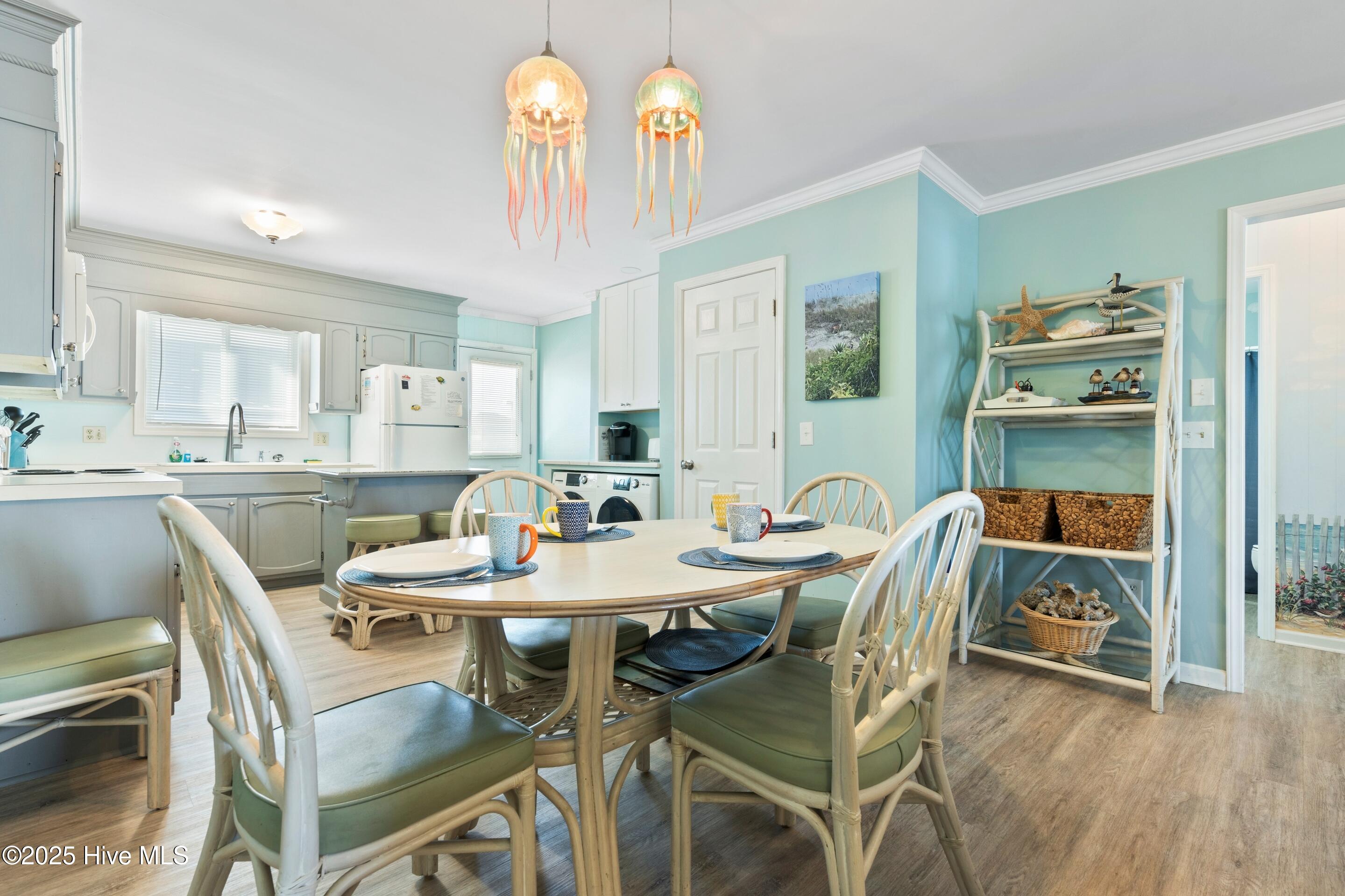 100543240 | Photo 13