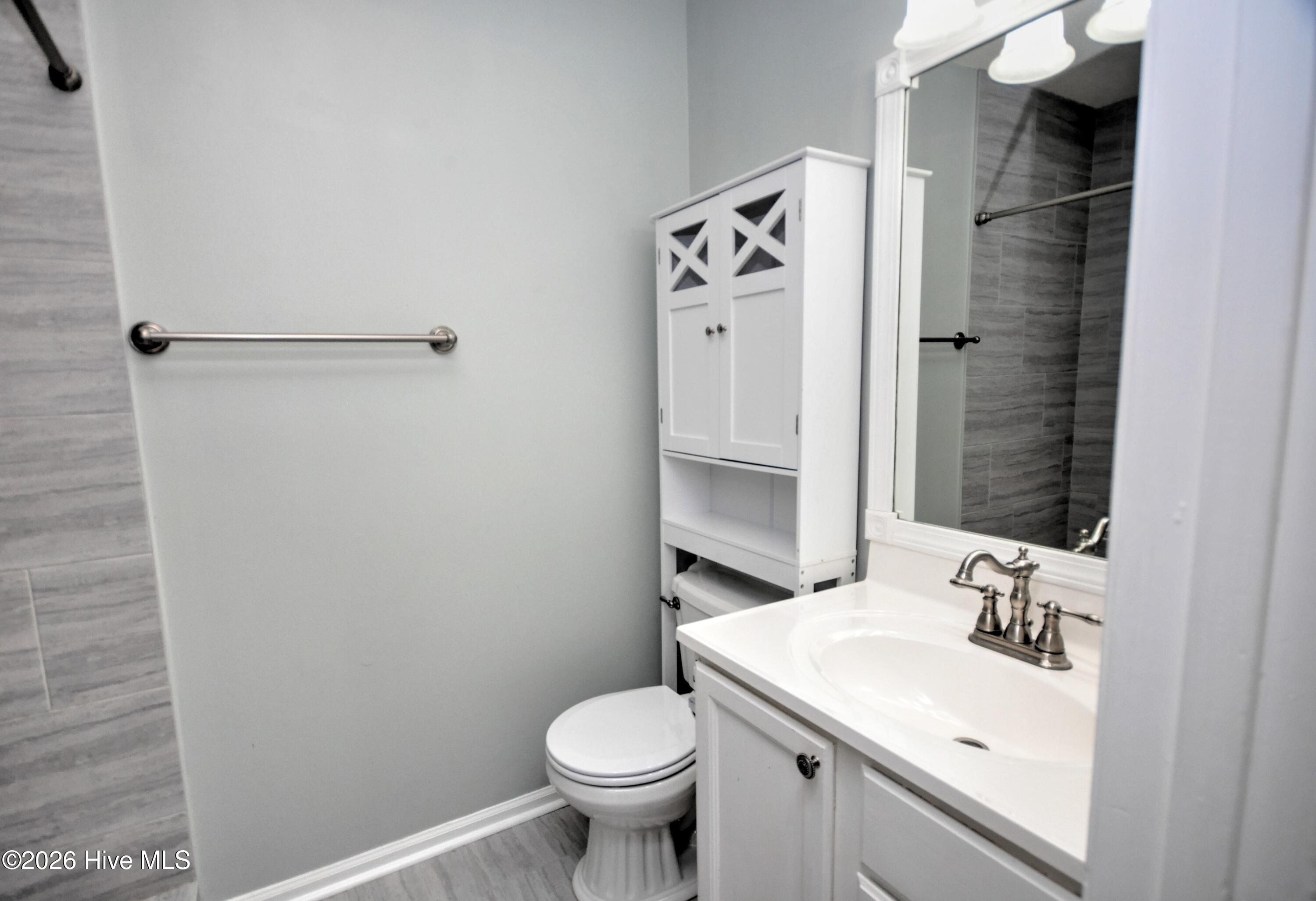 100567651 | Photo 24