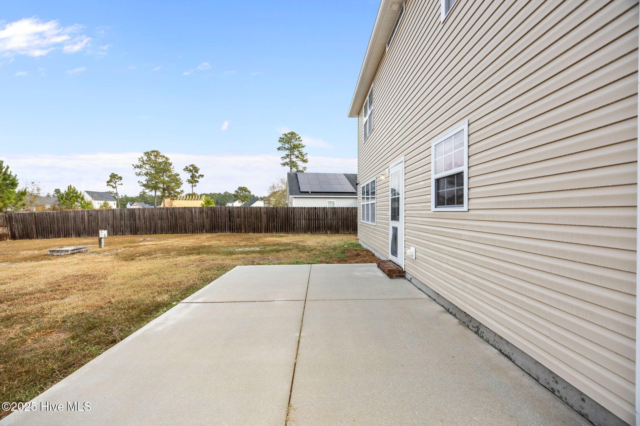 100542971 | Photo 52