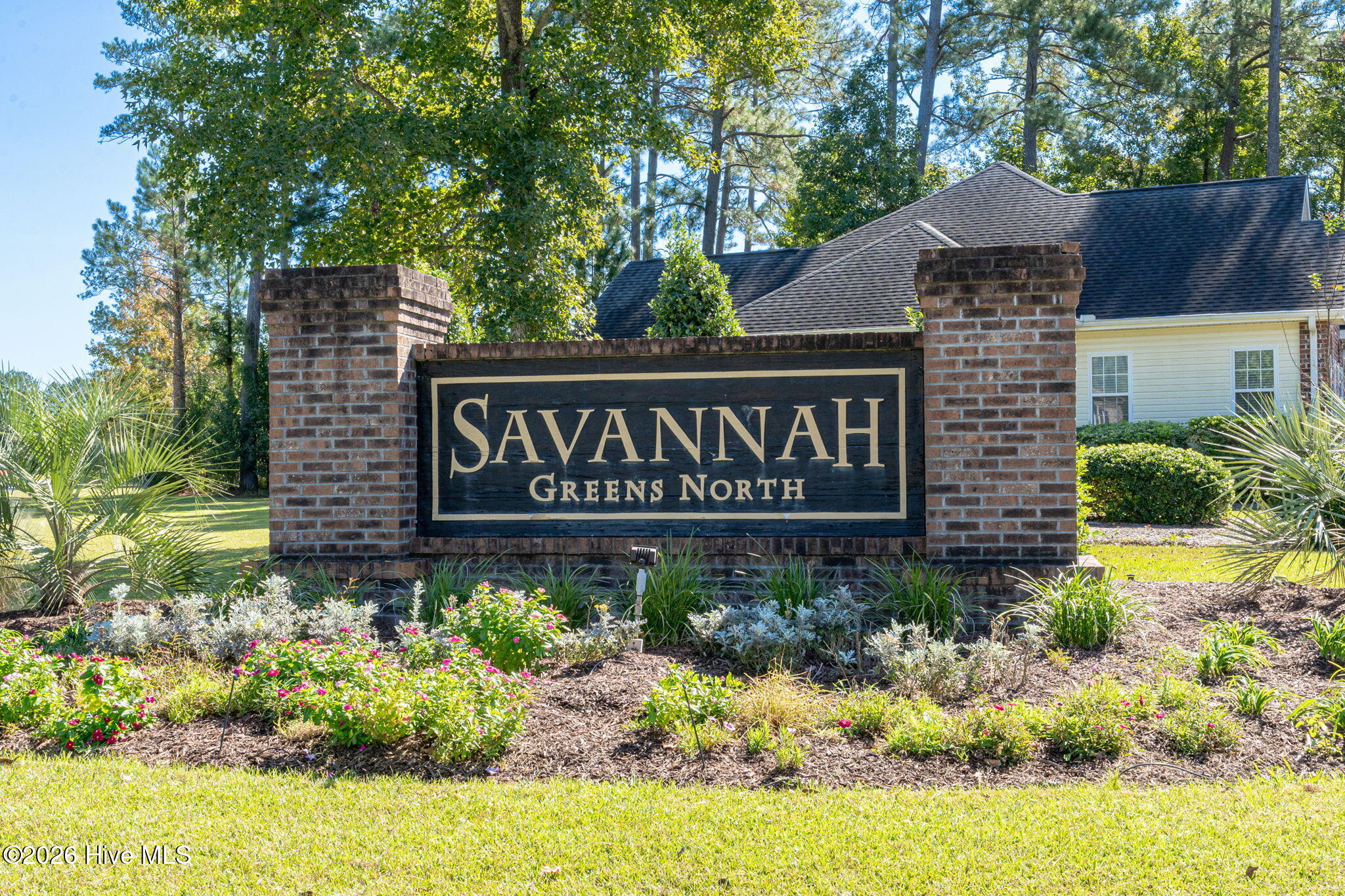 100562050 | Photo 32