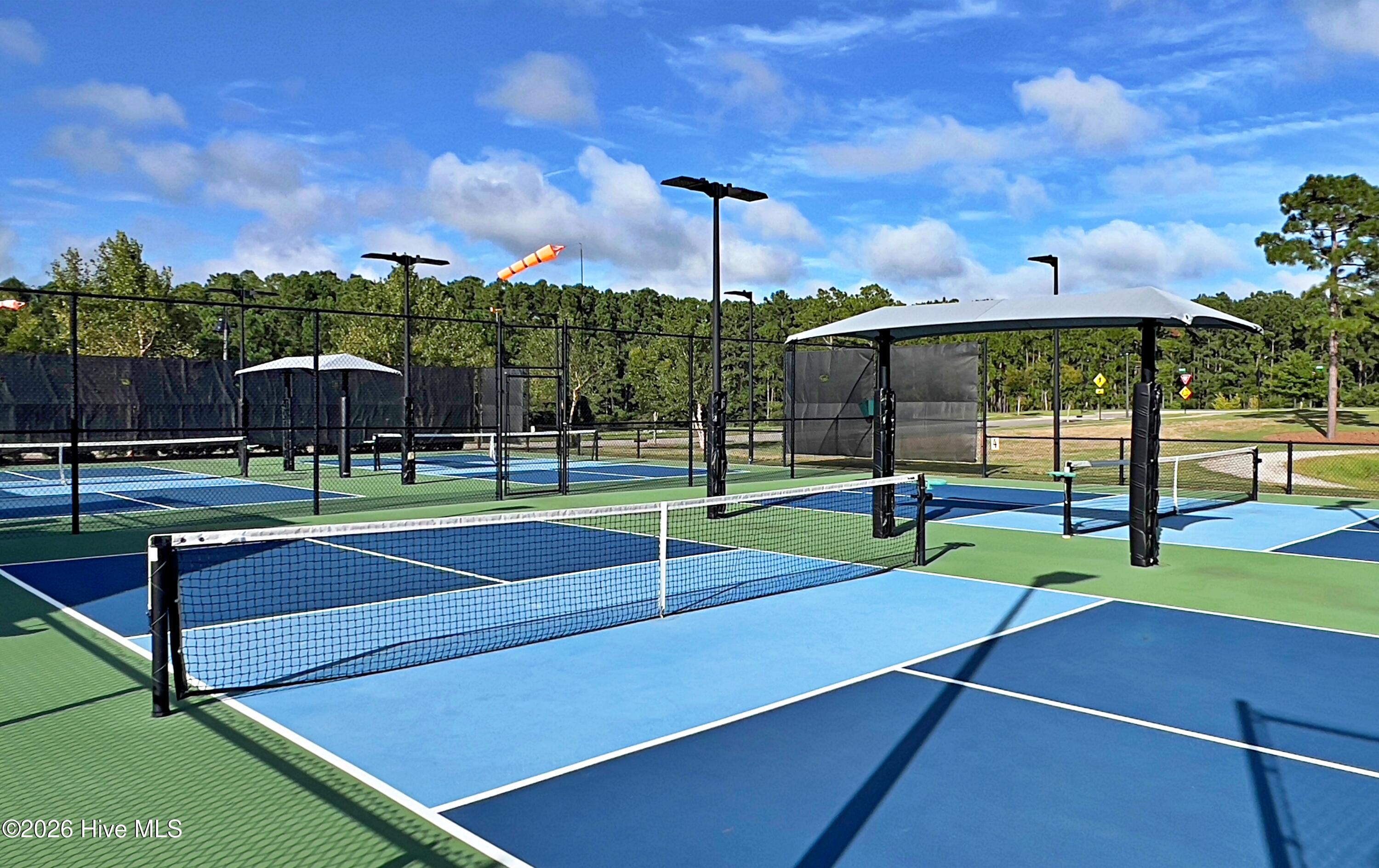 100549696 | Photo 43