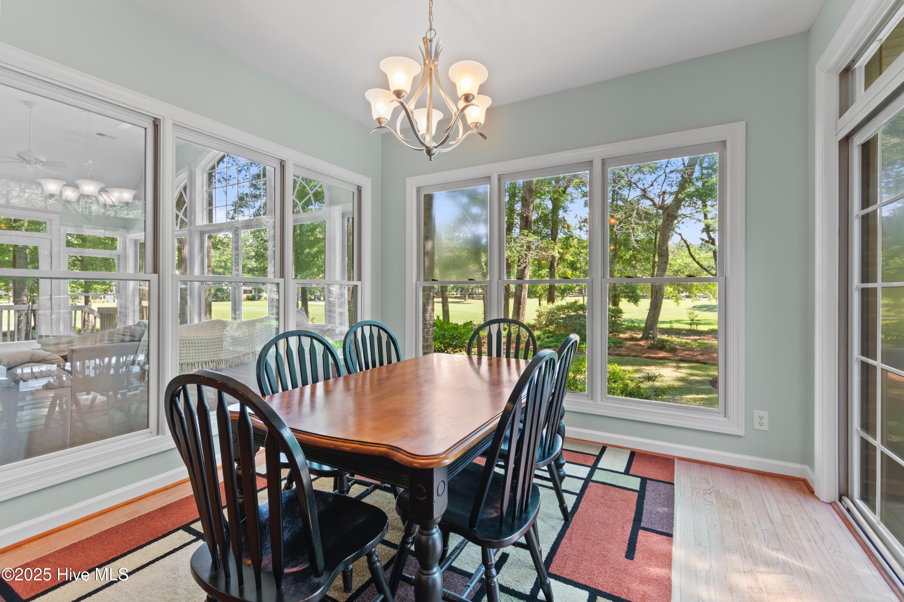 100509392 | Photo 27