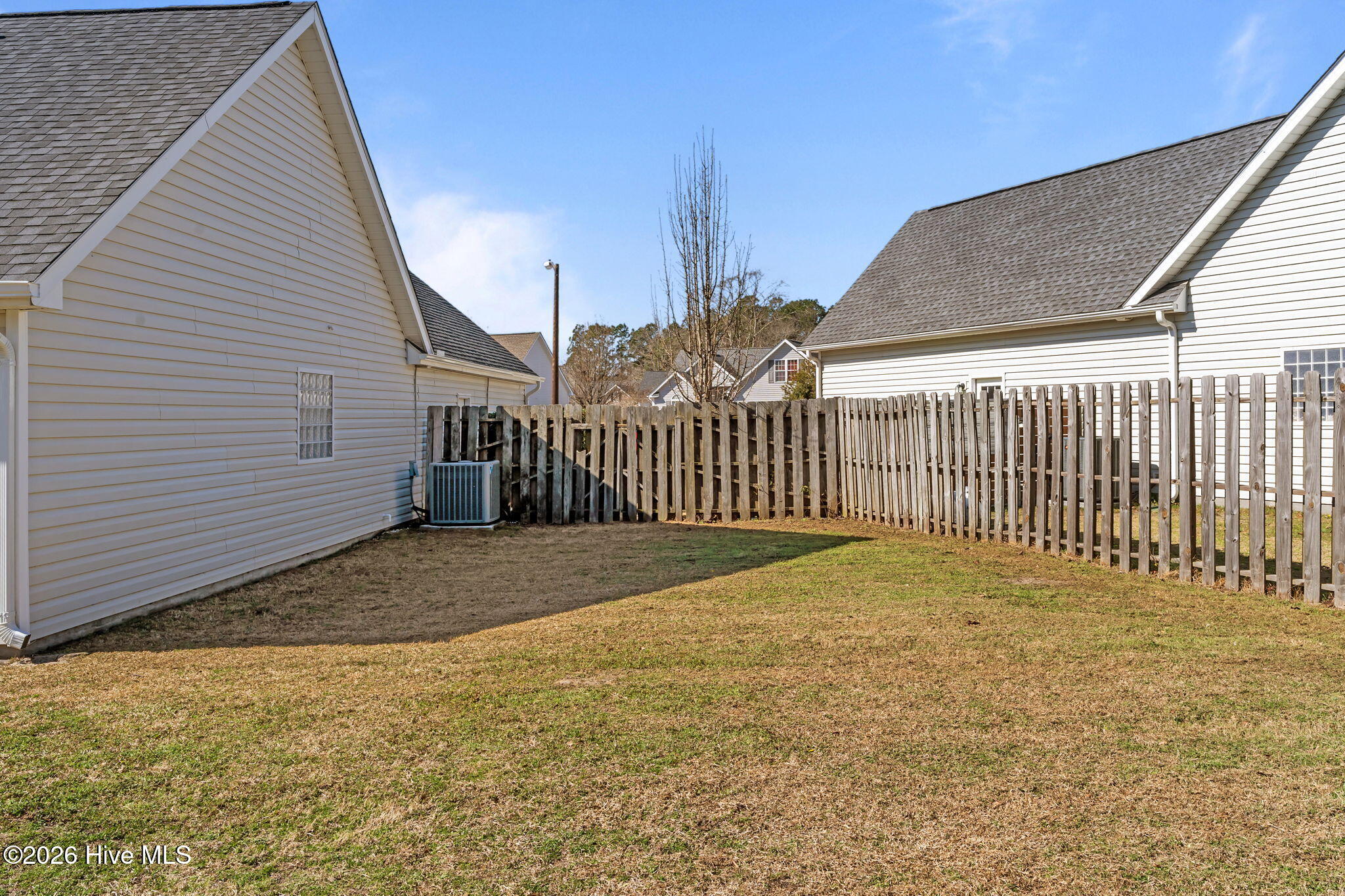 100556757 | Photo 42