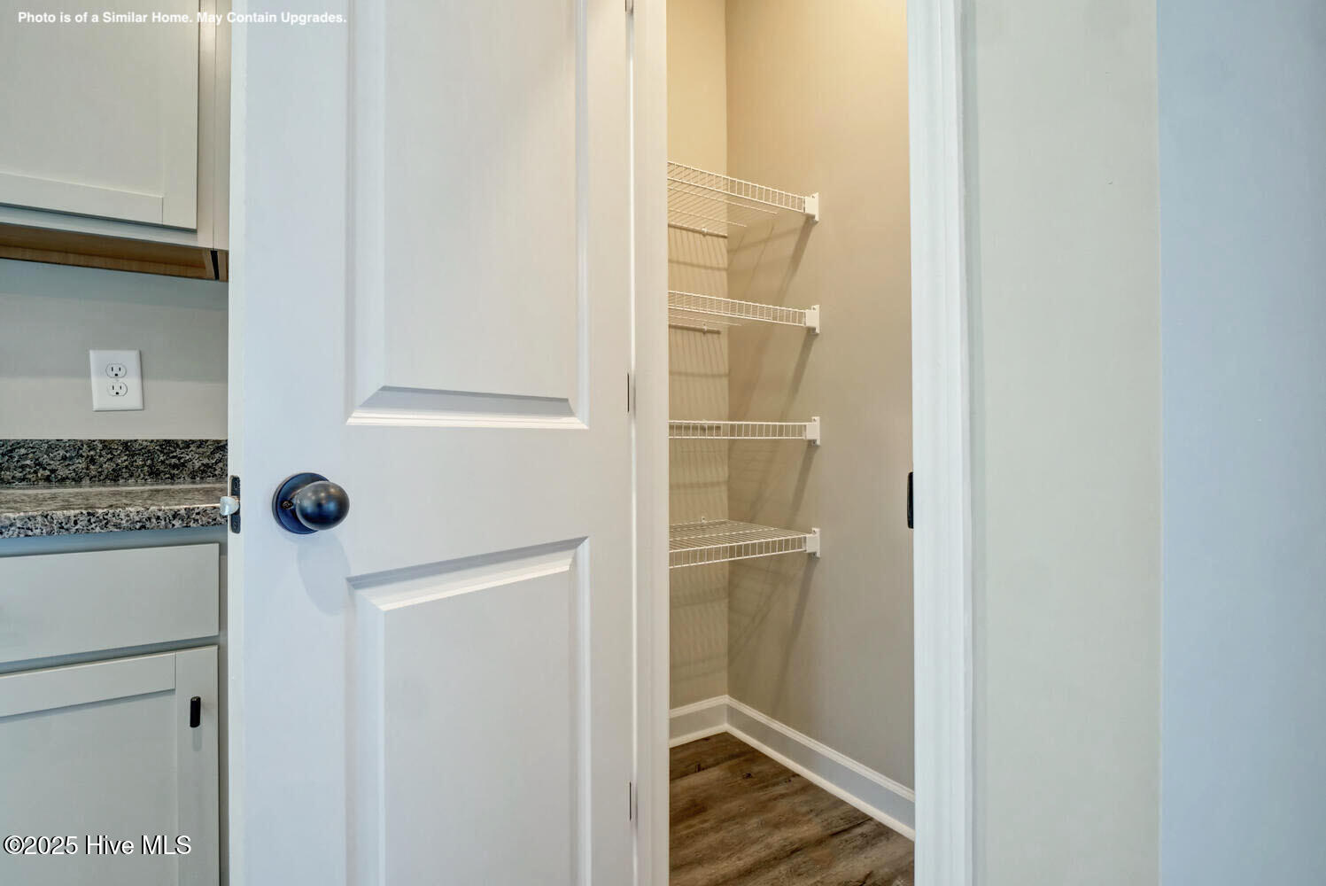 100537571 | Photo 14