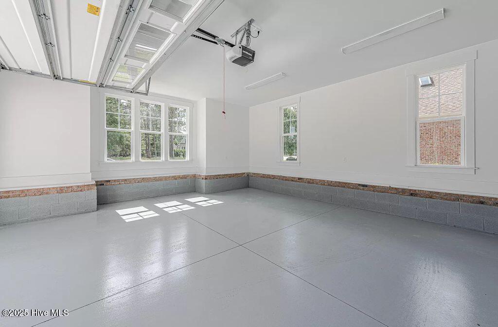 100554434 | Photo 38