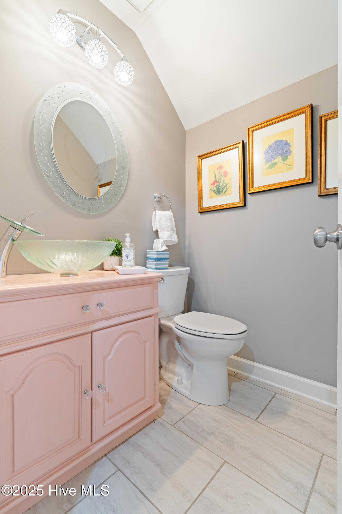 100543099 | Photo 11