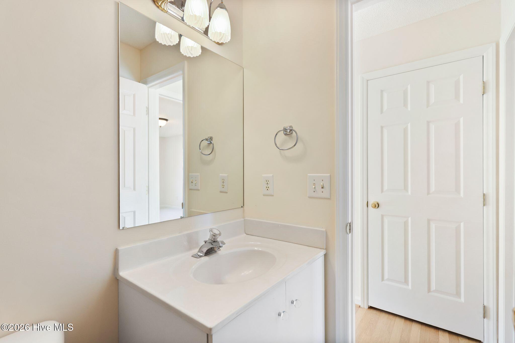 100558031 | Photo 19