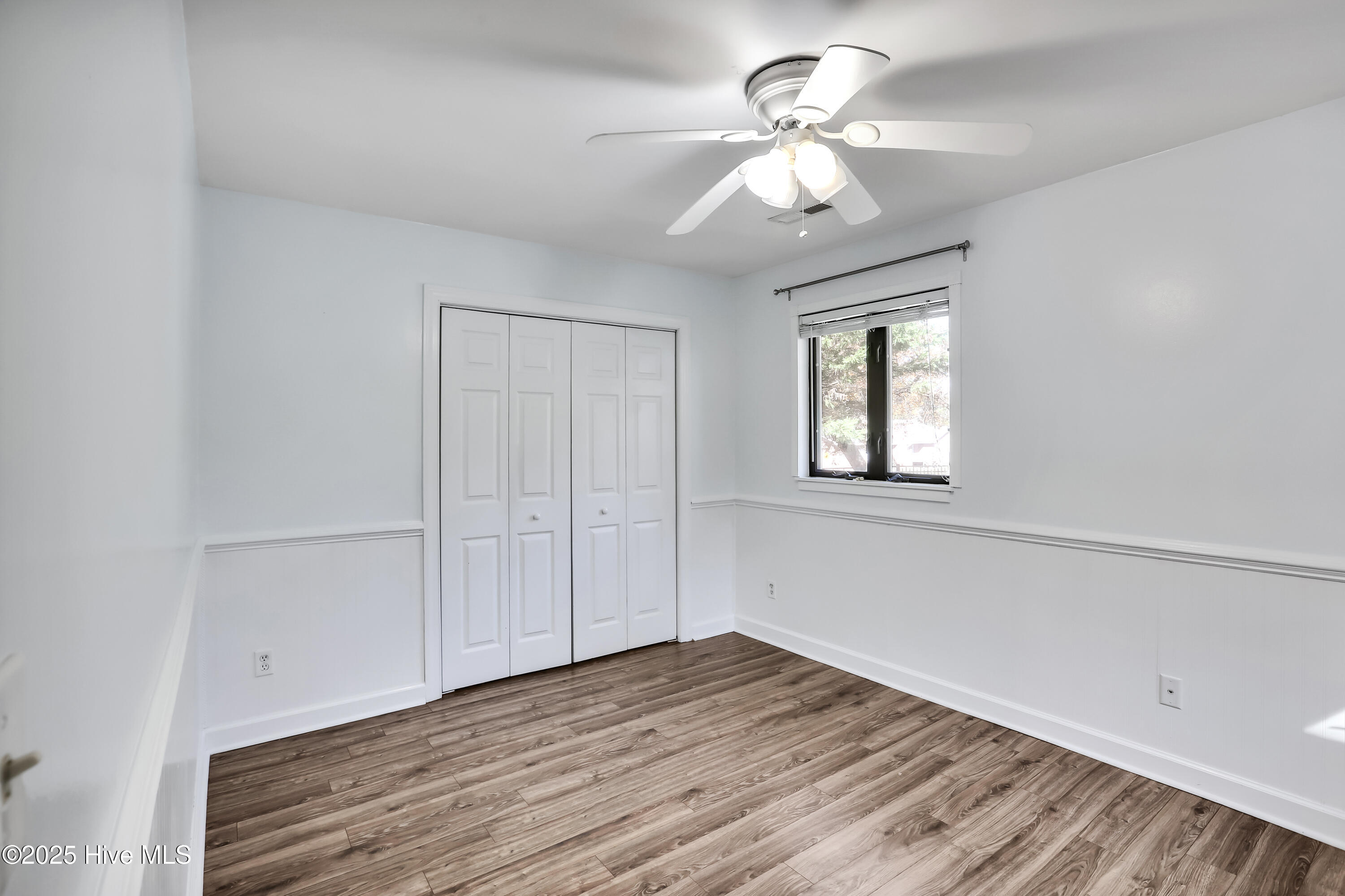 100543025 | Photo 28