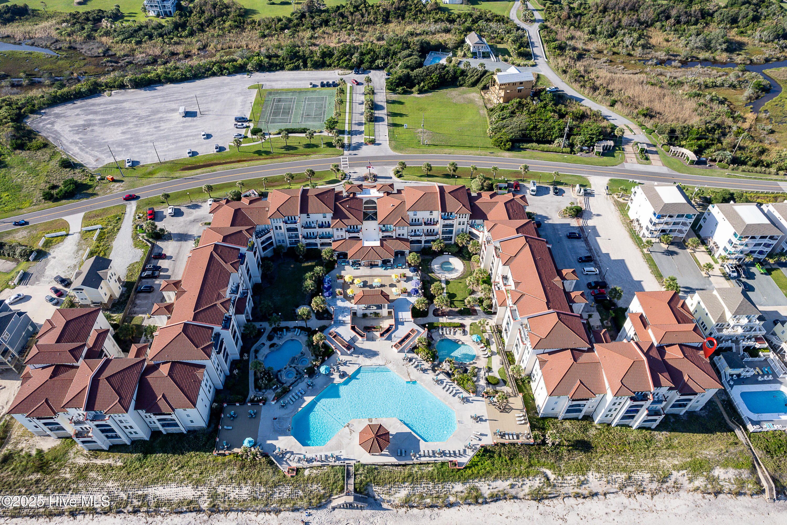 100540014 | Photo 26