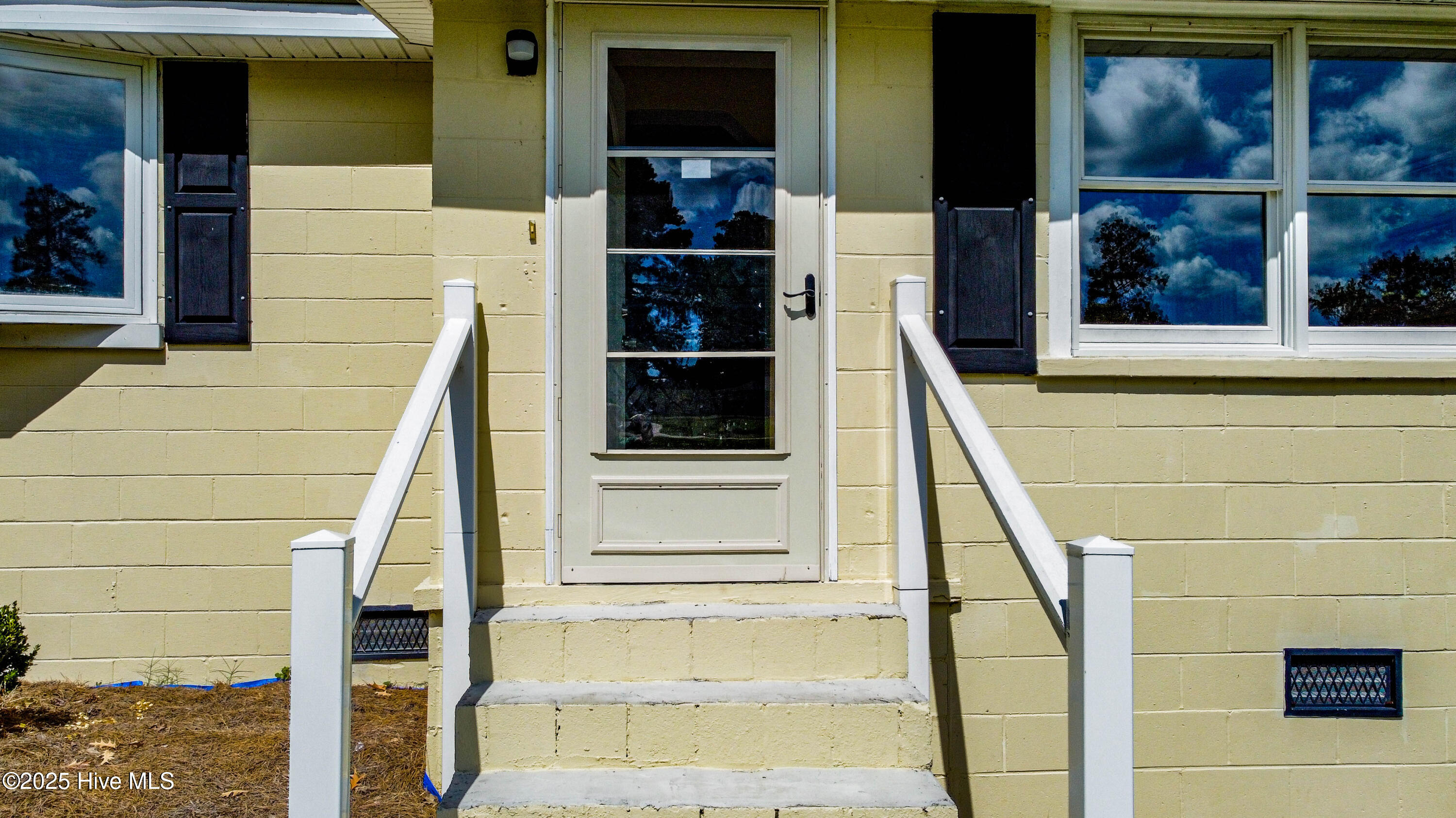 Homes for sale in Hertford, NC | 159 Fourth Ave, Hertford, NC 27944 | MLS# 100528739