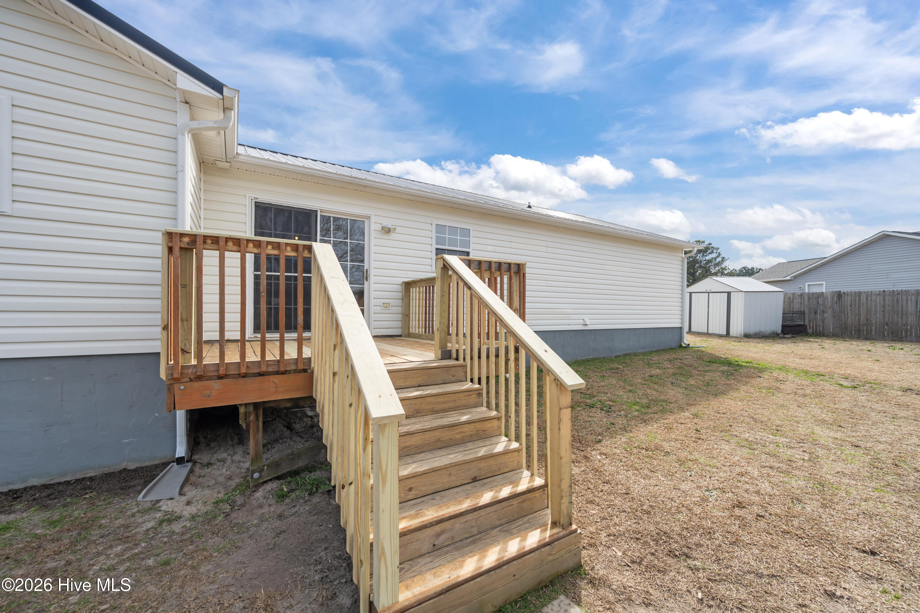 100556999 | Photo 38