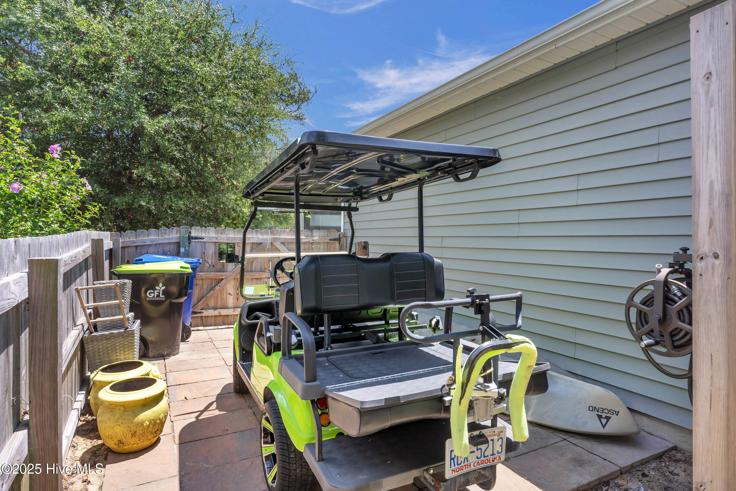 100521768 | Photo 33