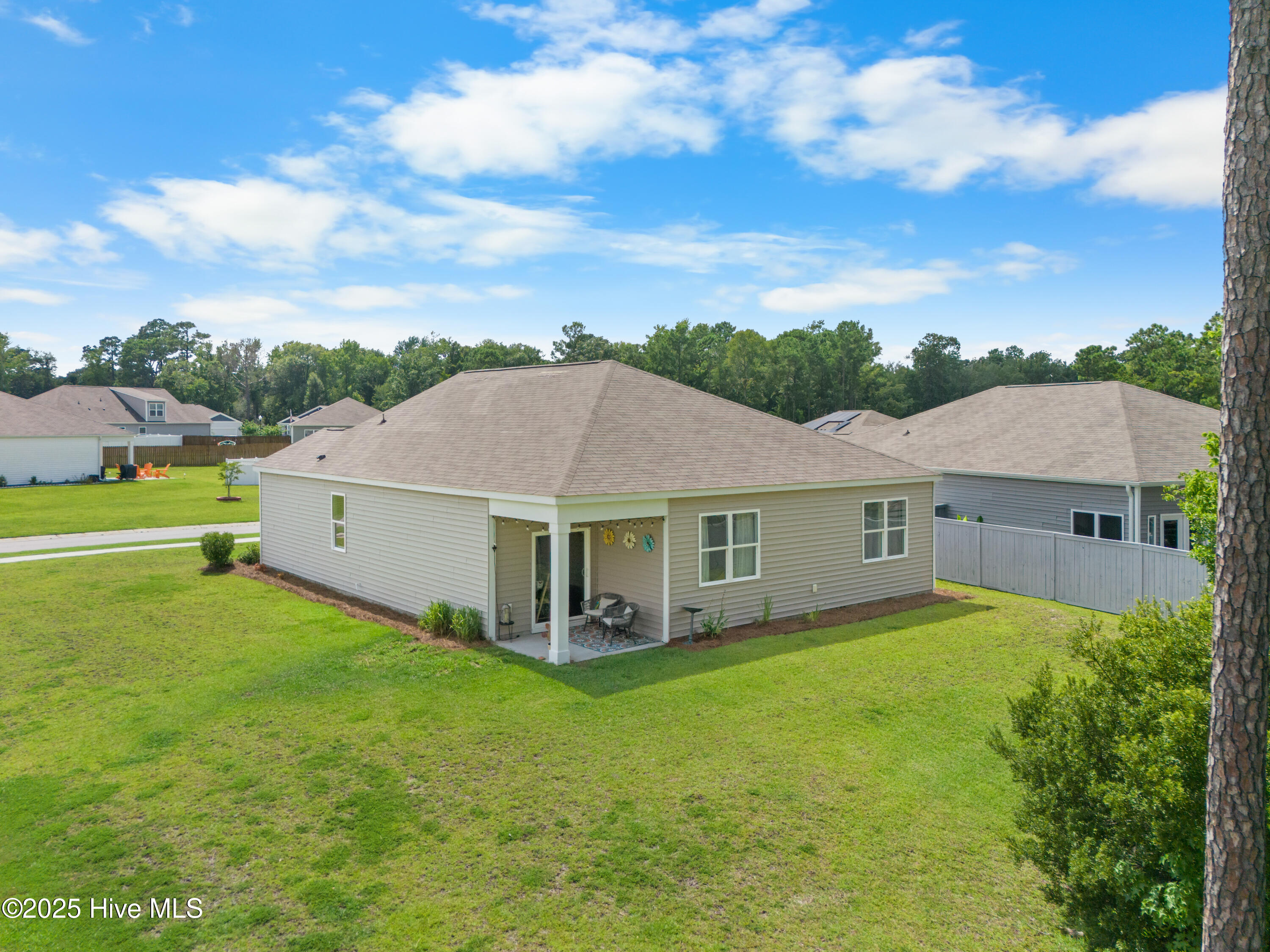 100521762 | Photo 36