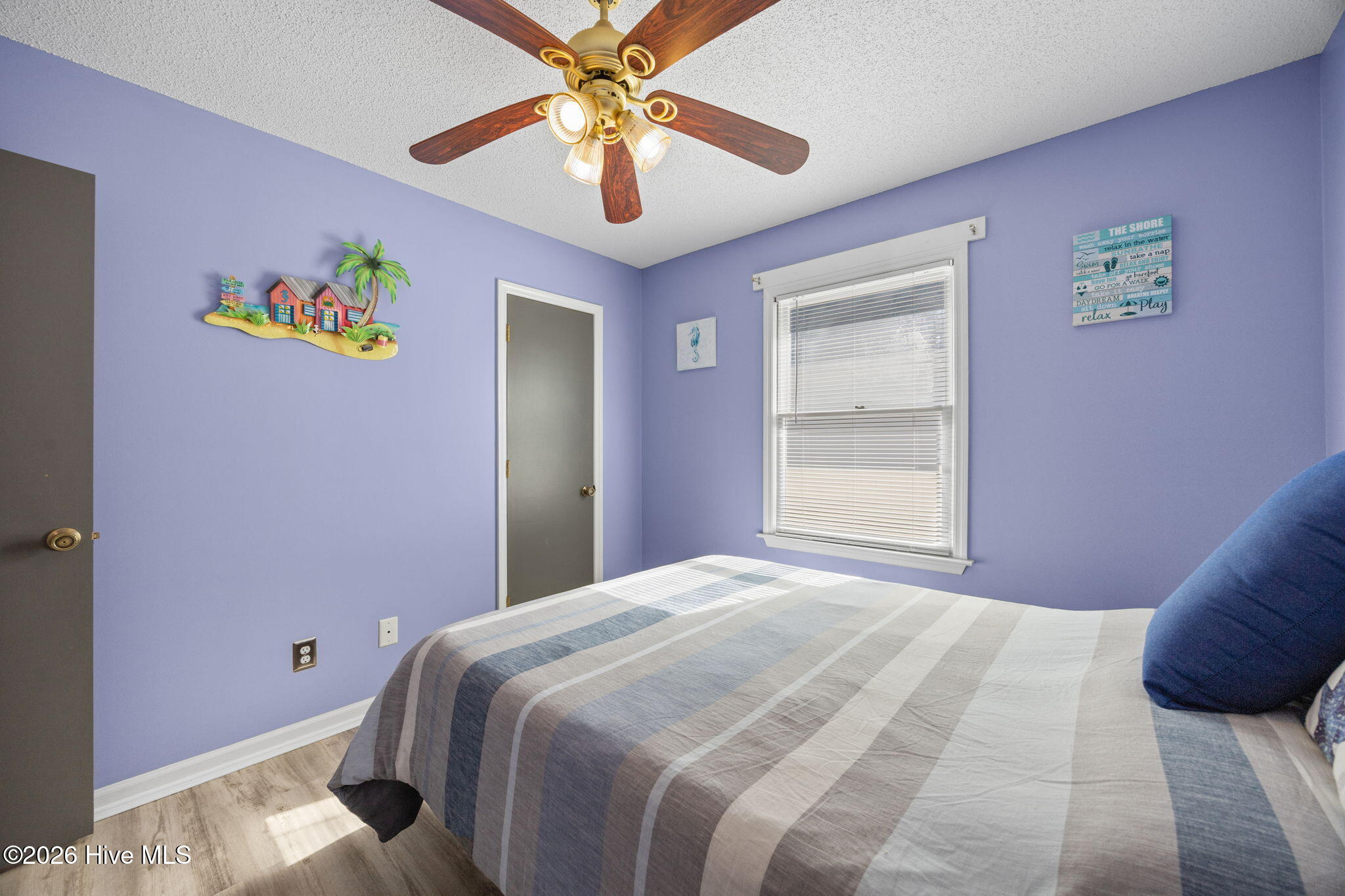 100554594 | Photo 32