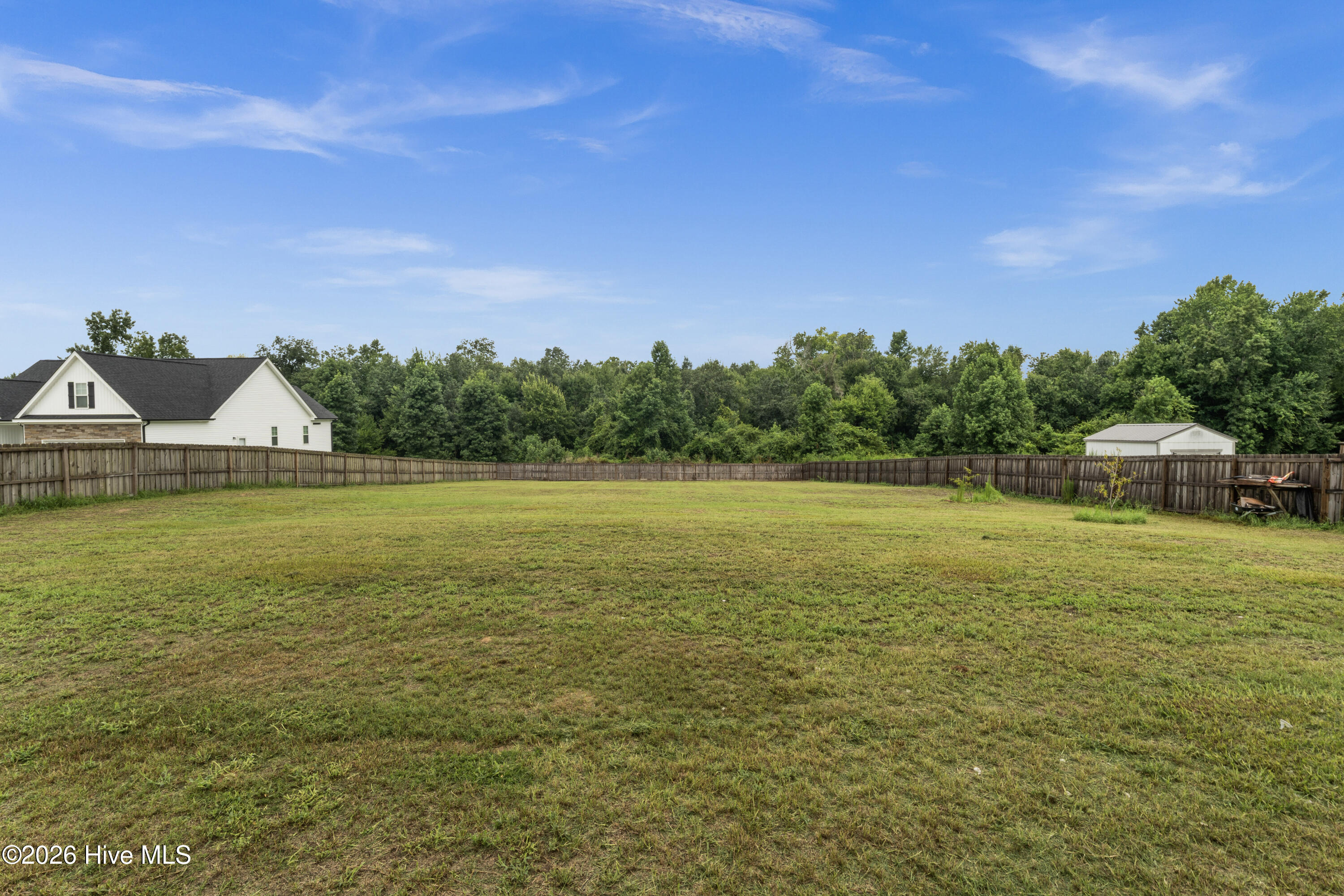 100569273 | Photo 60