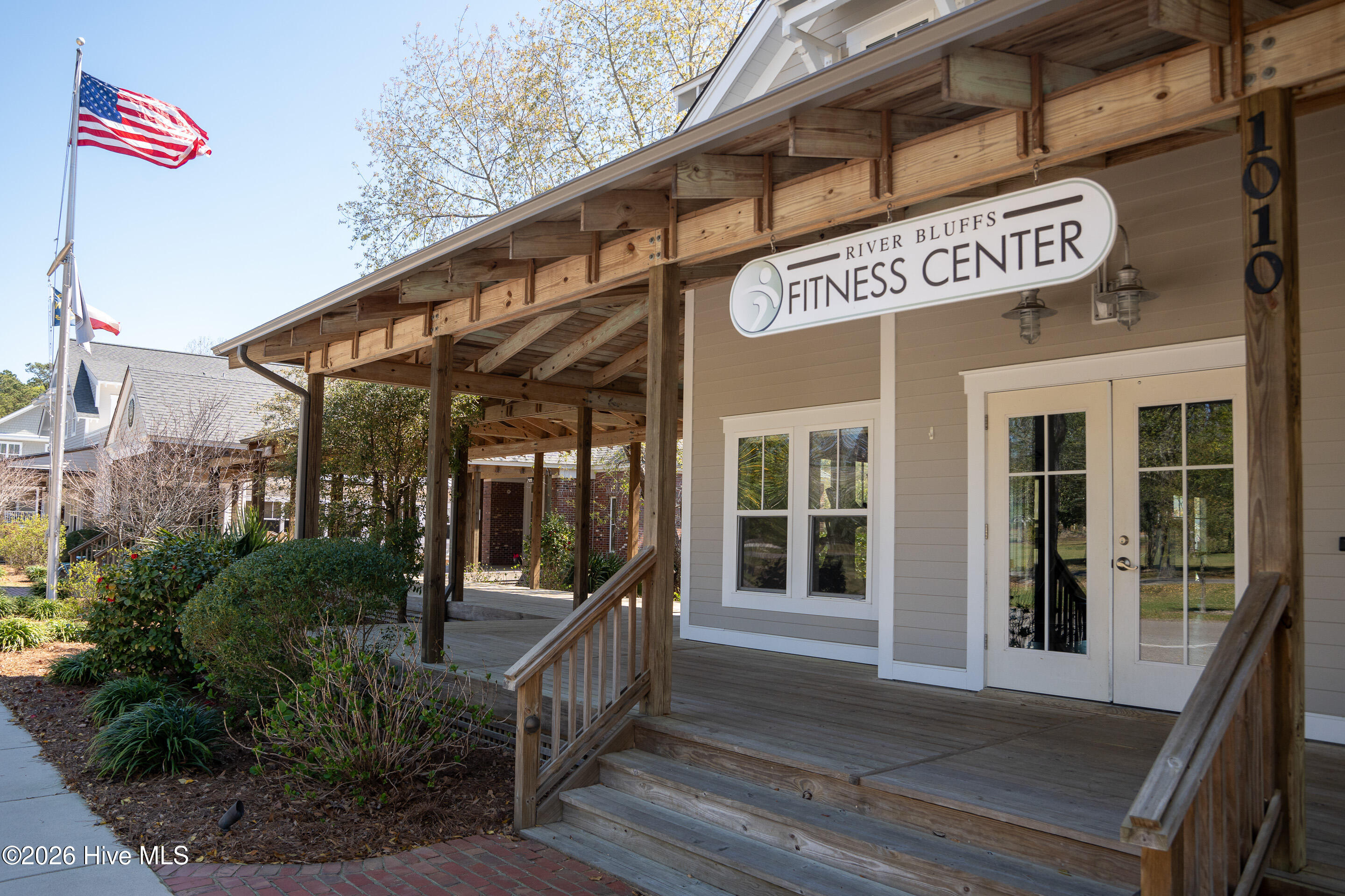 100444690 | Photo 10