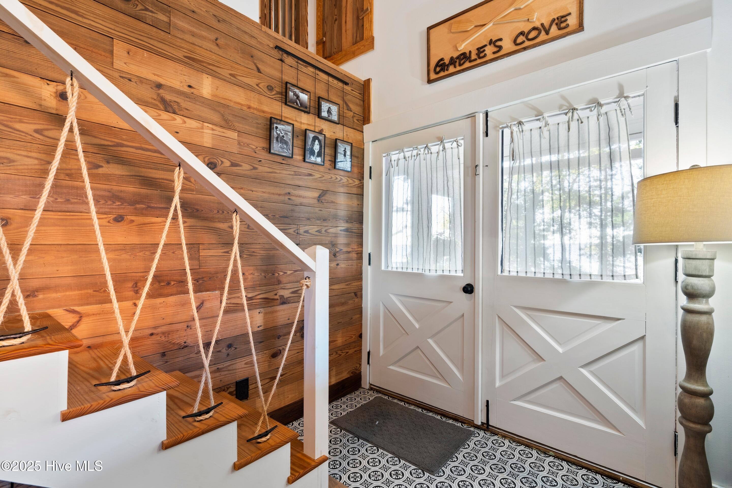 100538504 | Photo 27